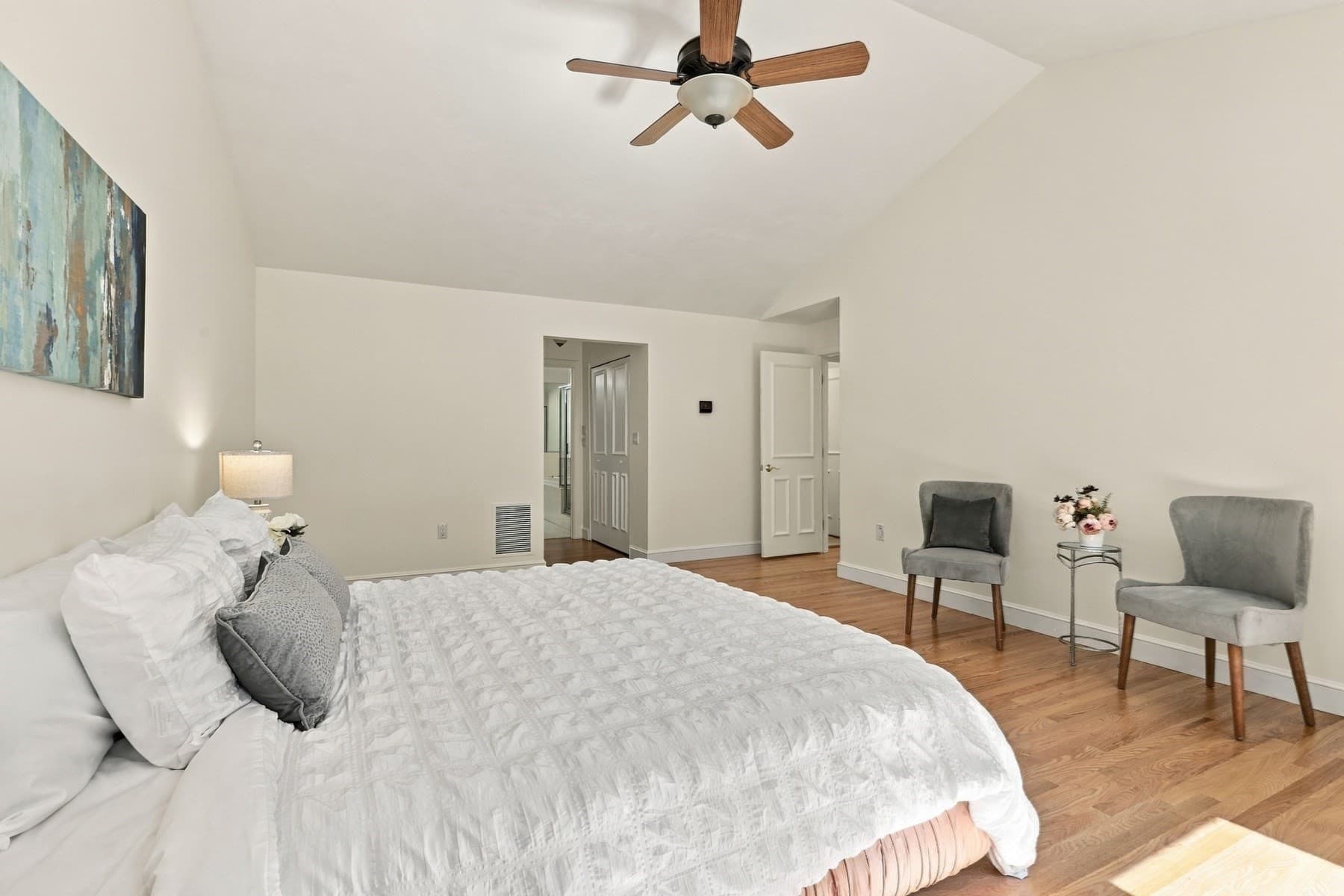 Condominium at 7 Wainwright Rd. # 47, Winchester MA 01890, Winchester, photo 18 of 37