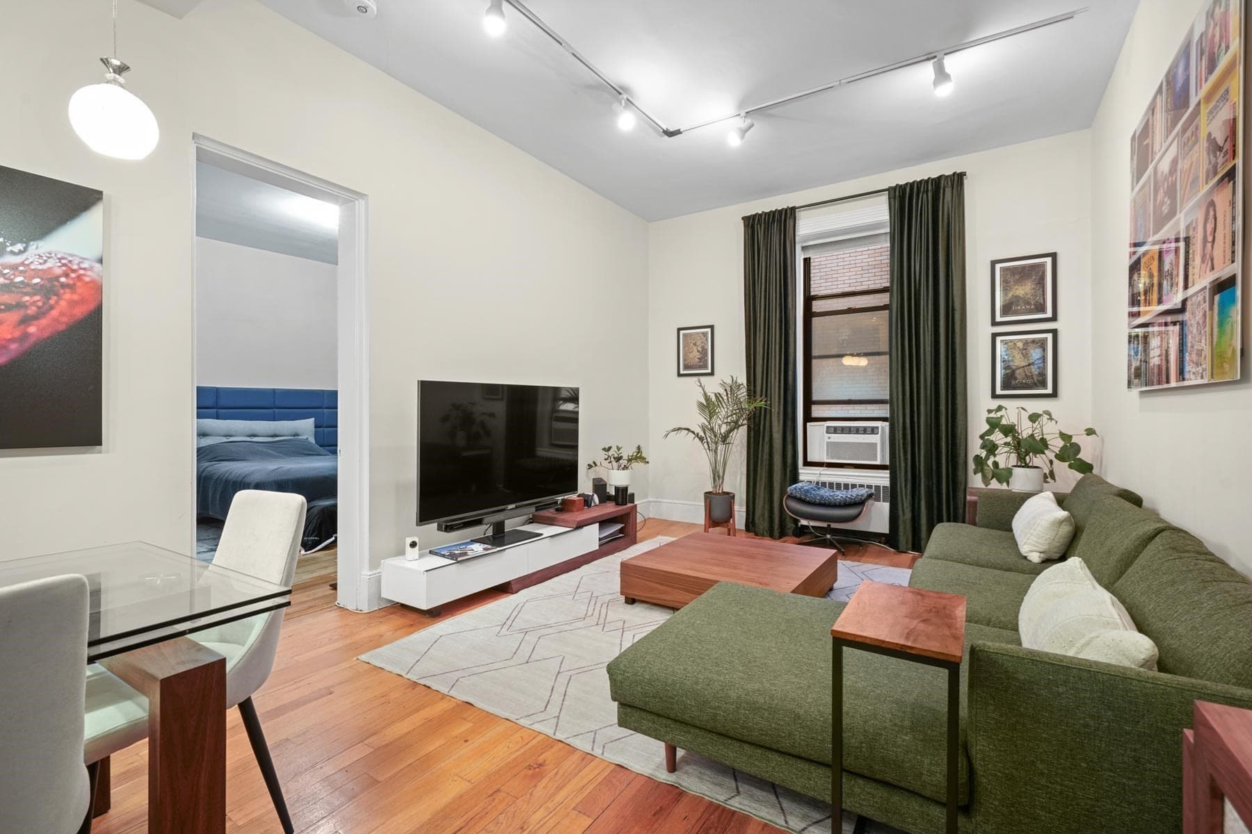 Condominium at 271 Dartmouth St # 4E, Boston MA 02116, photo 2 of 19