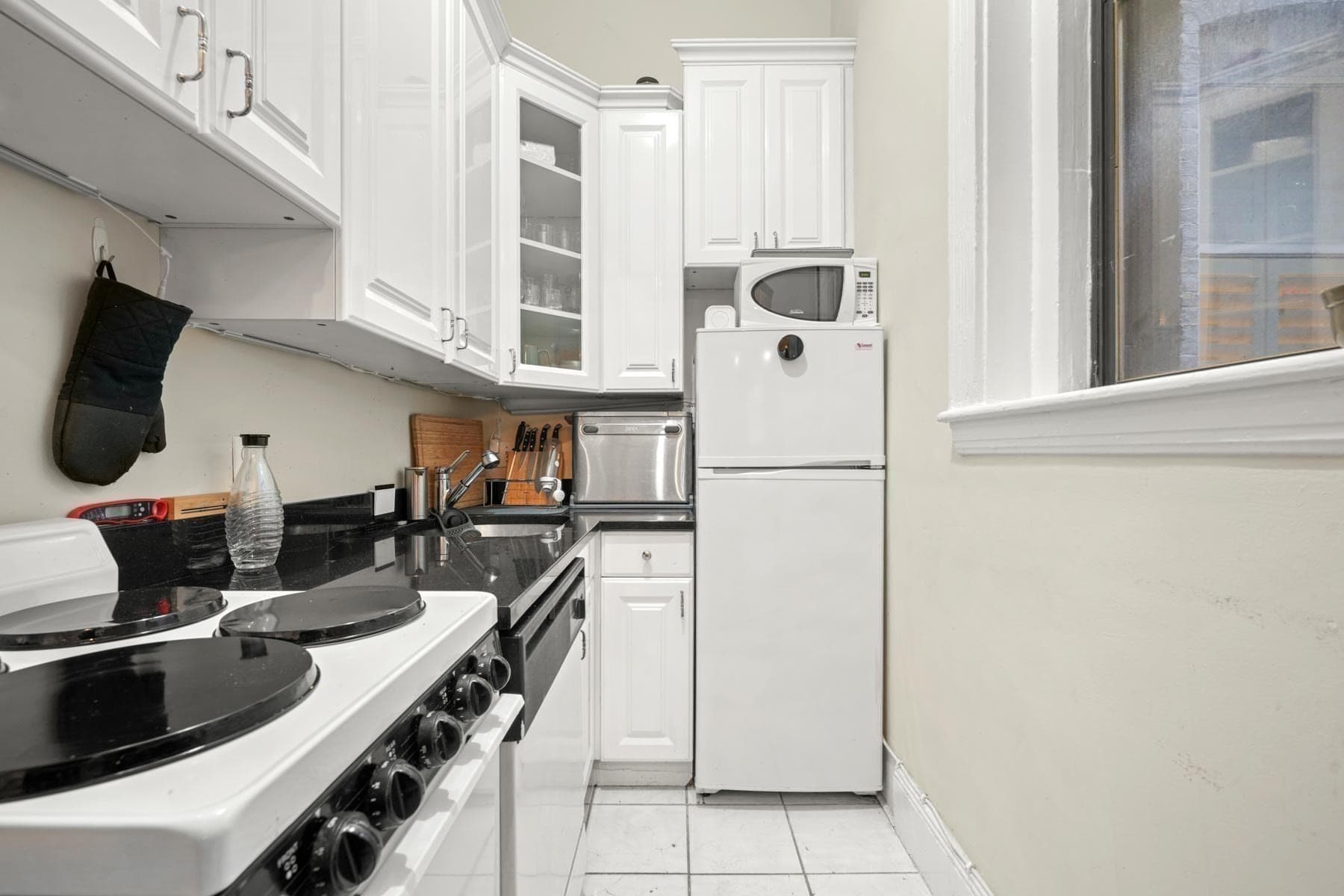 Condominium at 271 Dartmouth St # 4E, Boston MA 02116, photo 8 of 19