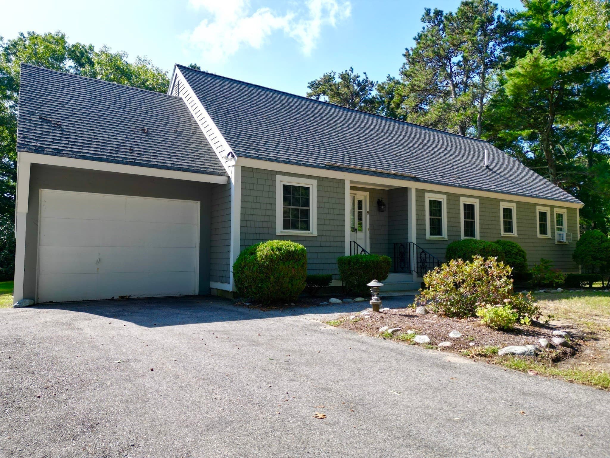 Condominium at 9 Megansett Dr # 9, Plymouth MA 02360, Plymouth, photo 2 of 37