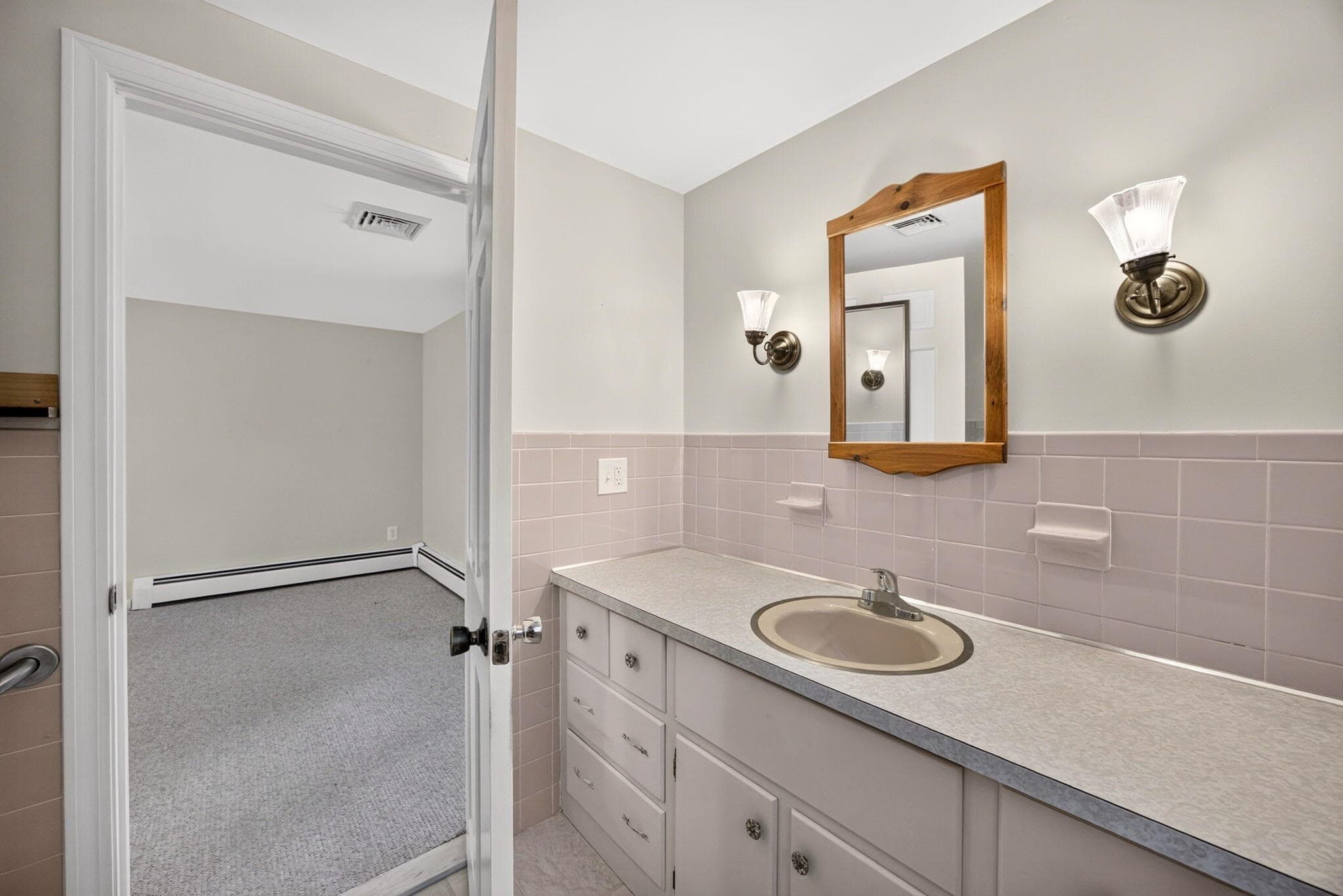 Single Family Residence at 240 Chatham Rd, Harwich MA 02645, Harwich, photo 12 of 34