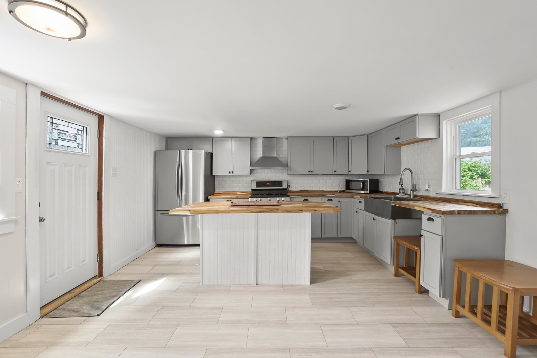 Single Family Residence at 200 Great Neck Rd, Wareham MA 02571, Wareham, photo 13 of 42