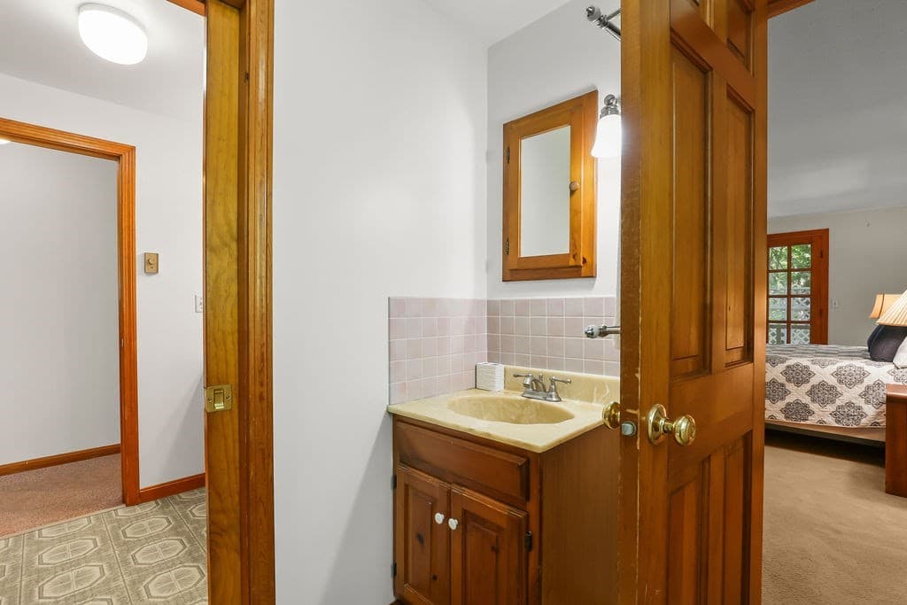 Single Family Residence at 821 W Falmouth Hwy, Falmouth MA 02540, Falmouth, photo 17 of 42