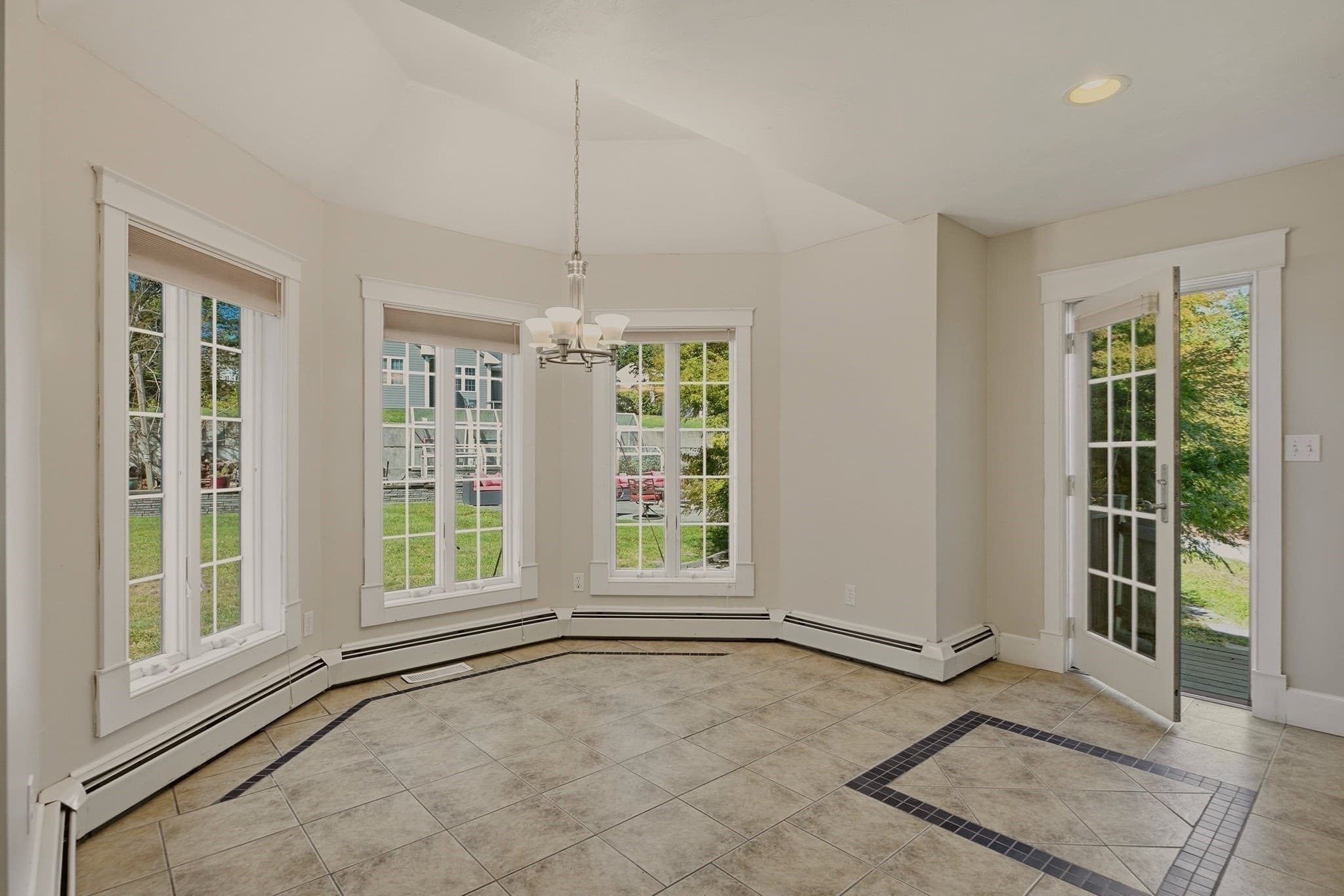 Single Family Residence at 33 Flores, Fall River MA 02721, Fall River, photo 12 of 39