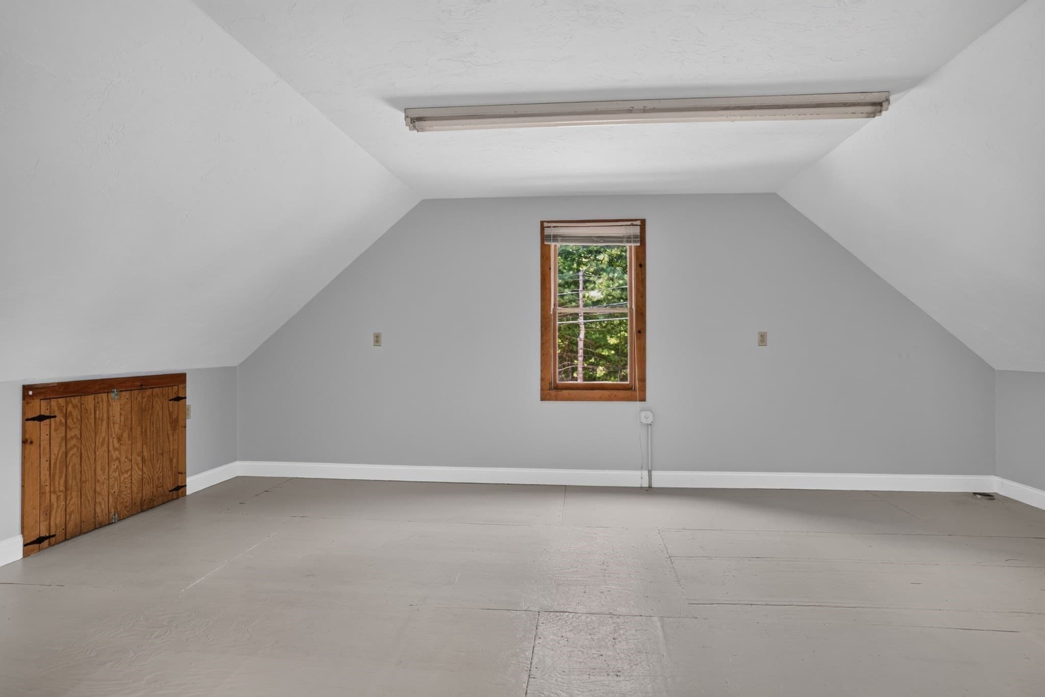 Single Family Residence at 82 N Quinsigamond Ave, Shrewsbury MA 01545, Shrewsbury, photo 27 of 41