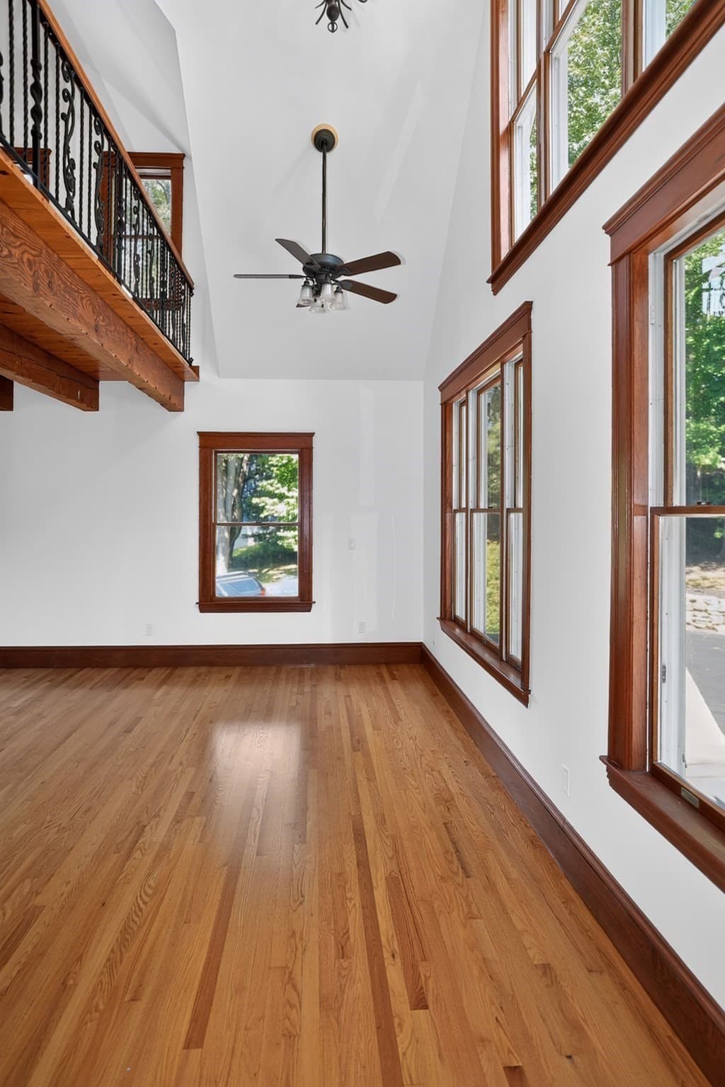 Single Family Residence at 82 N Quinsigamond Ave, Shrewsbury MA 01545, Shrewsbury, photo 16 of 41