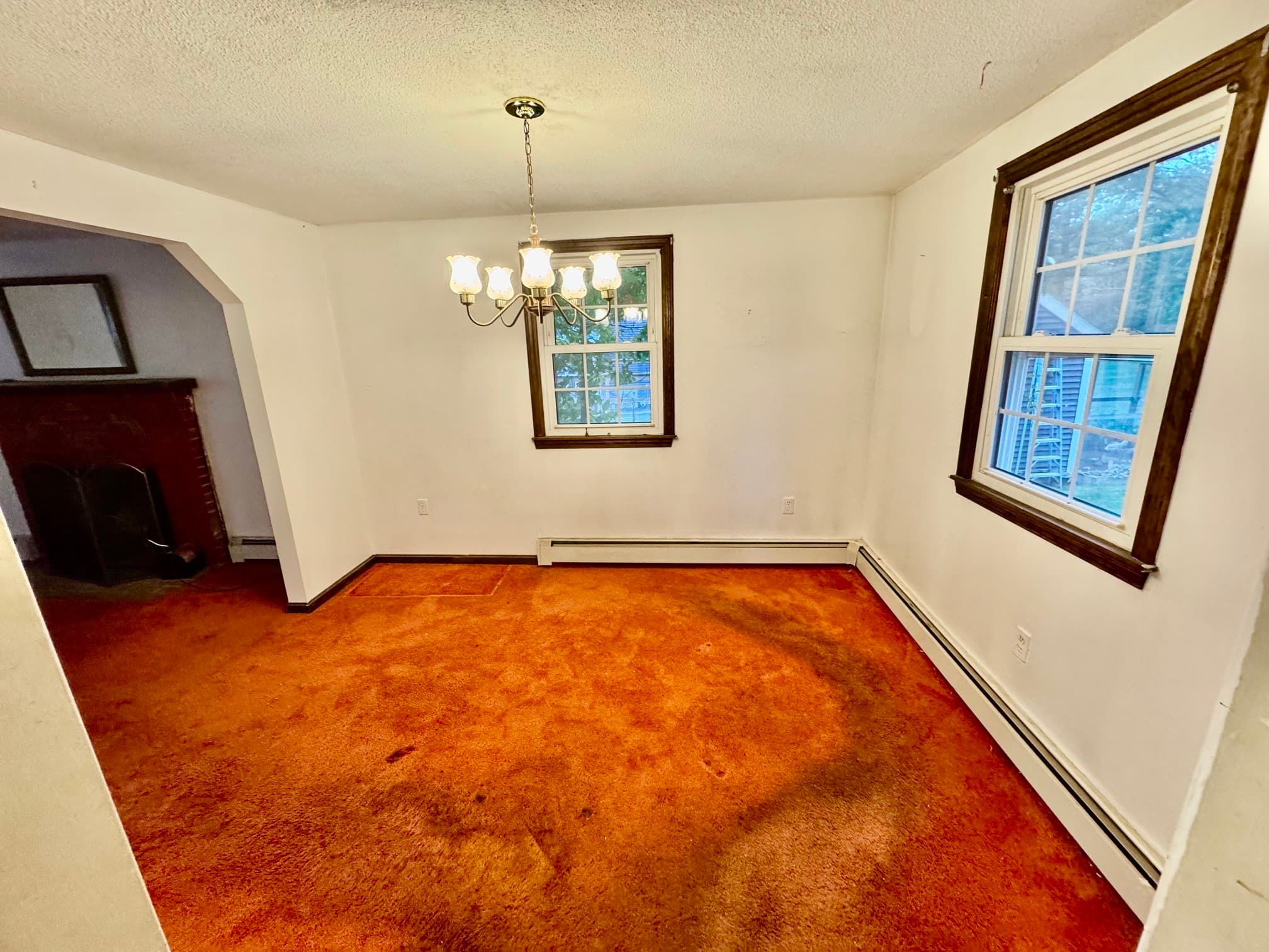 Single Family Residence at 98 Tyler Rd, Tewksbury MA 01876, Tewksbury, photo 2 of 8