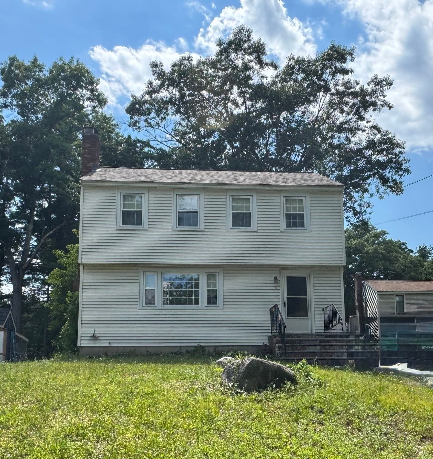 98 Tyler Rd, Tewksbury MA 01876