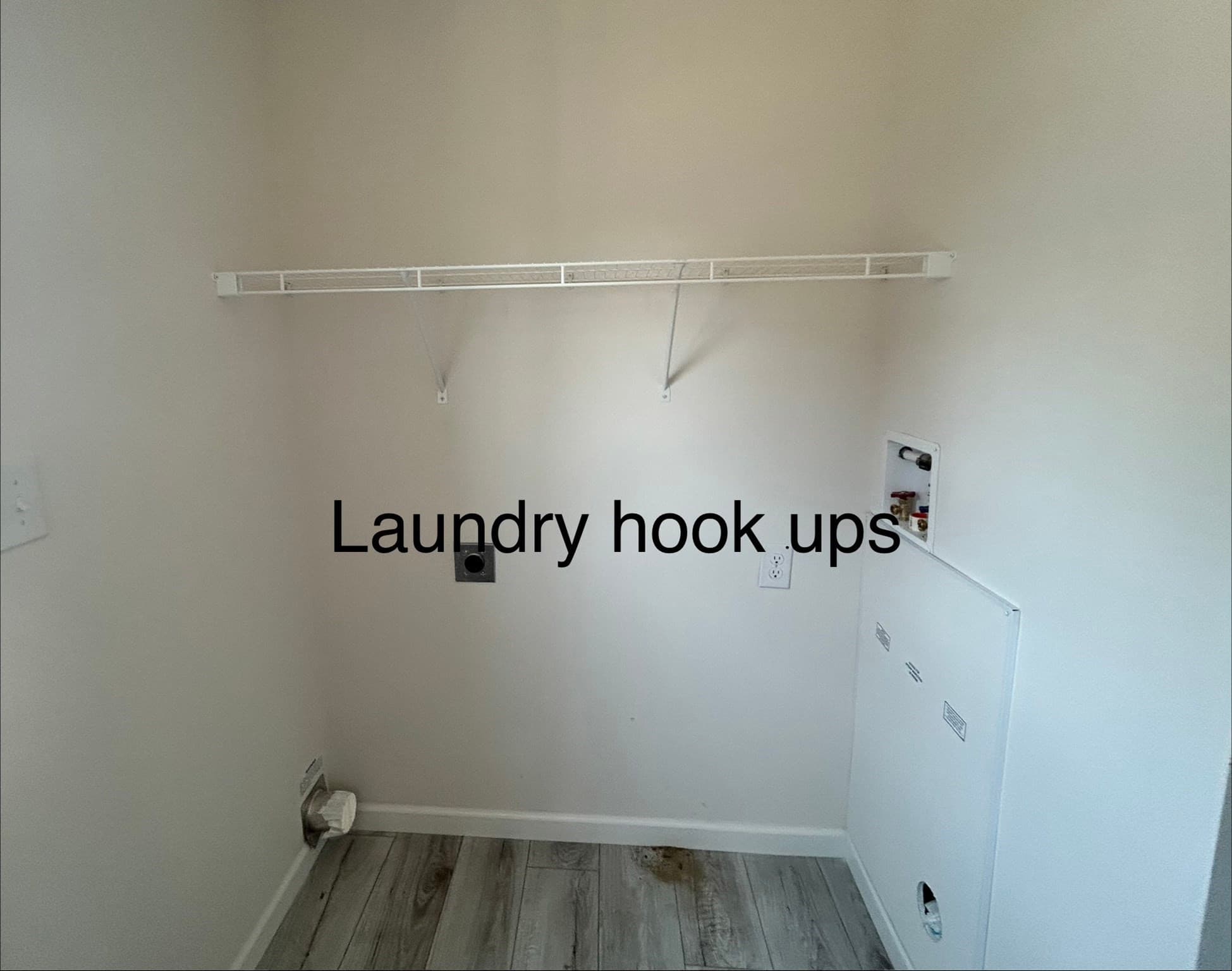 Mobile Home at 5 Lydia Drive, Plymouth MA 02360, Plymouth, photo 7 of 10