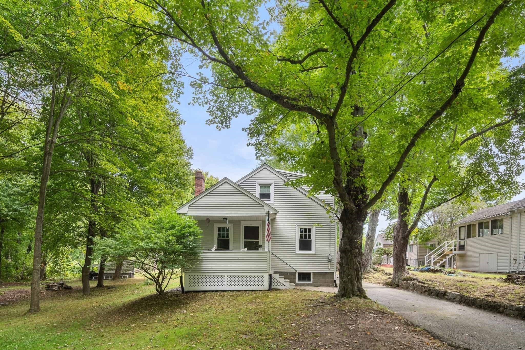 Single Family Residence at 39 Montrose Ave, Wakefield MA 01880, Wakefield, photo 2 of 42