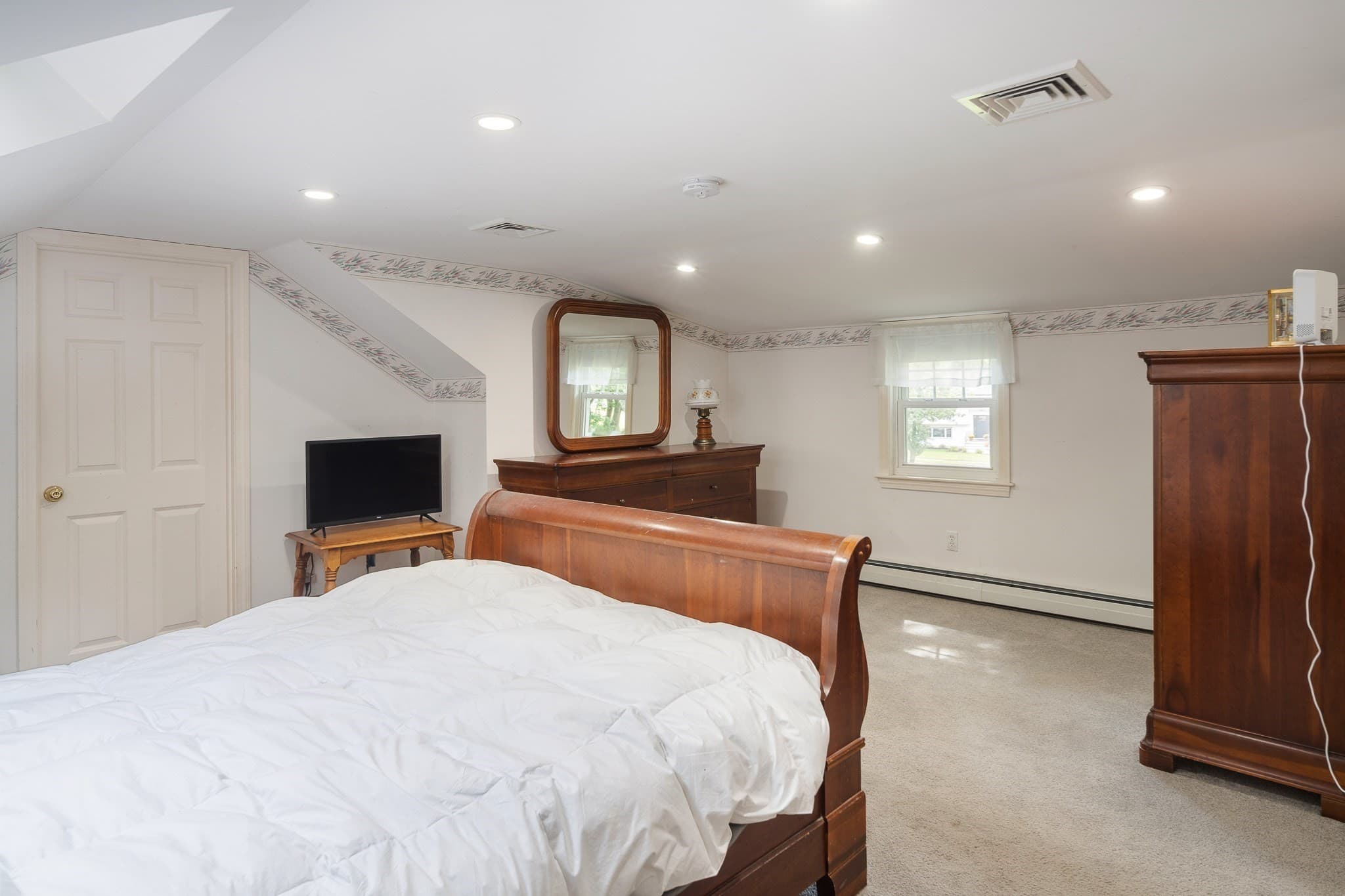 Single Family Residence at 39 Montrose Ave, Wakefield MA 01880, Wakefield, photo 32 of 42
