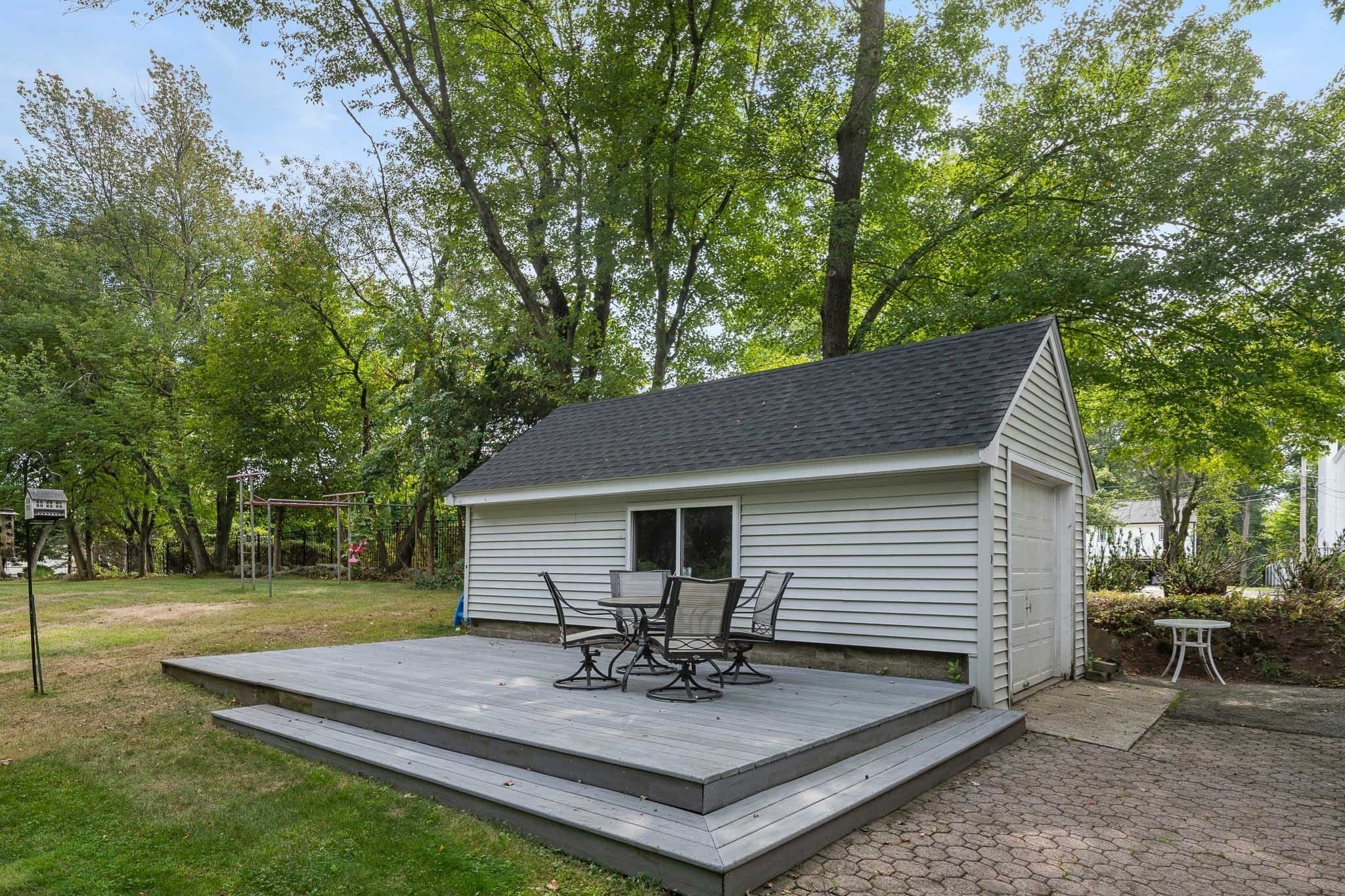 Single Family Residence at 39 Montrose Ave, Wakefield MA 01880, Wakefield, photo 4 of 42