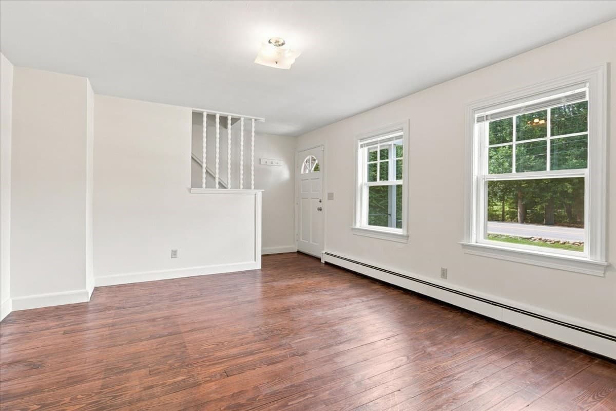 Single Family Residence at 924 Washington St, Franklin MA 02038, Franklin, photo 10 of 41