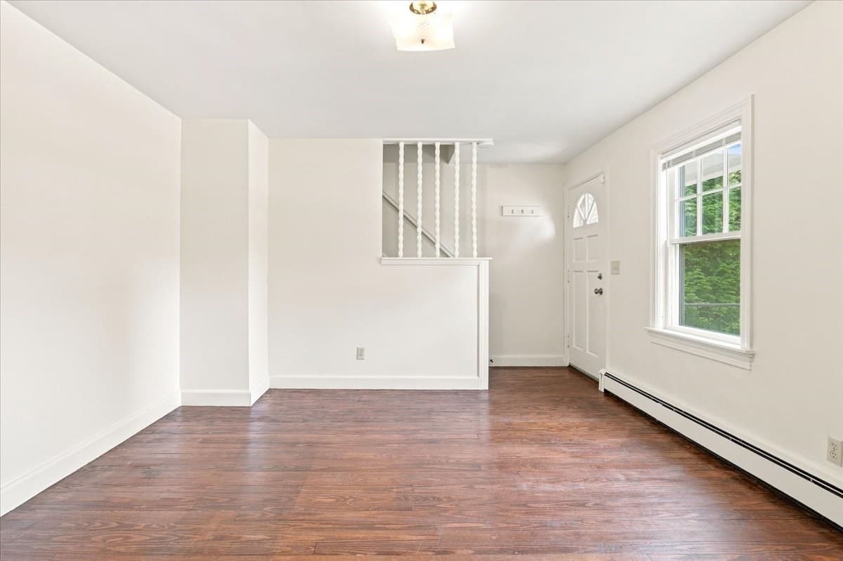 Single Family Residence at 924 Washington St, Franklin MA 02038, Franklin, photo 11 of 41