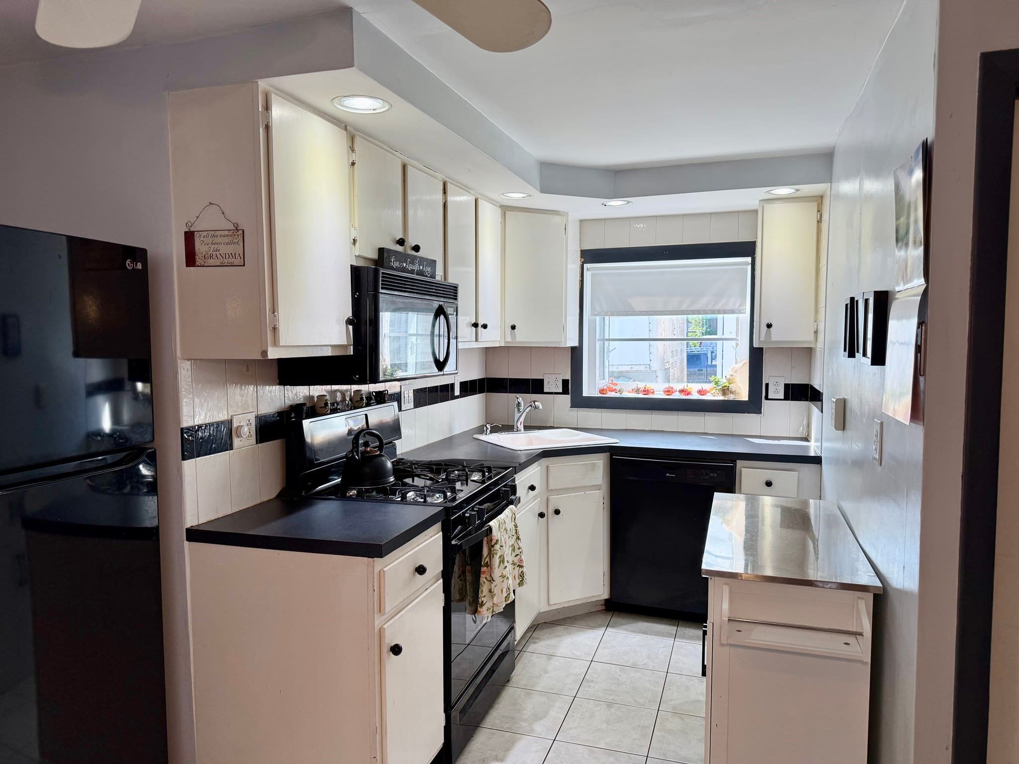 Single Family Residence at 25 Union St, Woburn MA 01801, Woburn, photo 5 of 16