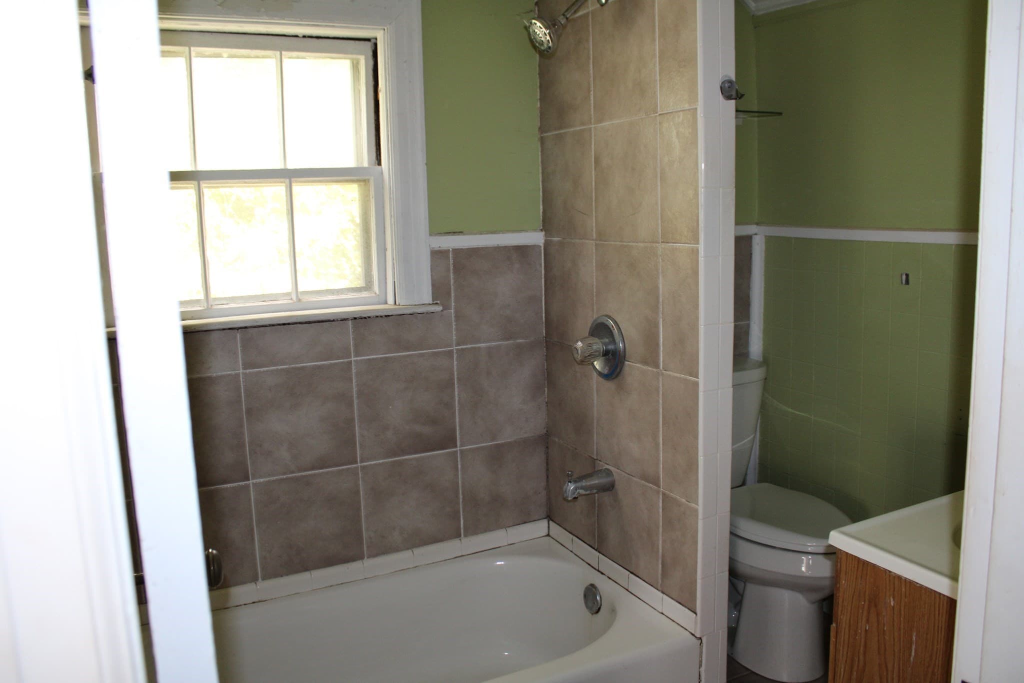 2 Family - 2 Units Up/Down at 17 Clarence St, Attleboro MA 02703, Attleboro, photo 13 of 21