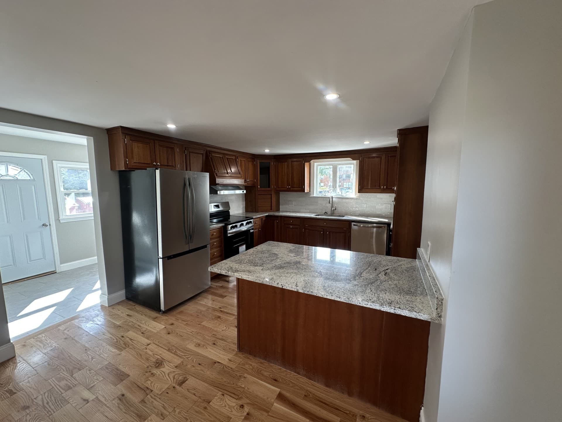 Single Family Residence at 40 Snow St, Fitchburg MA 01420, Fitchburg, photo 2 of 22