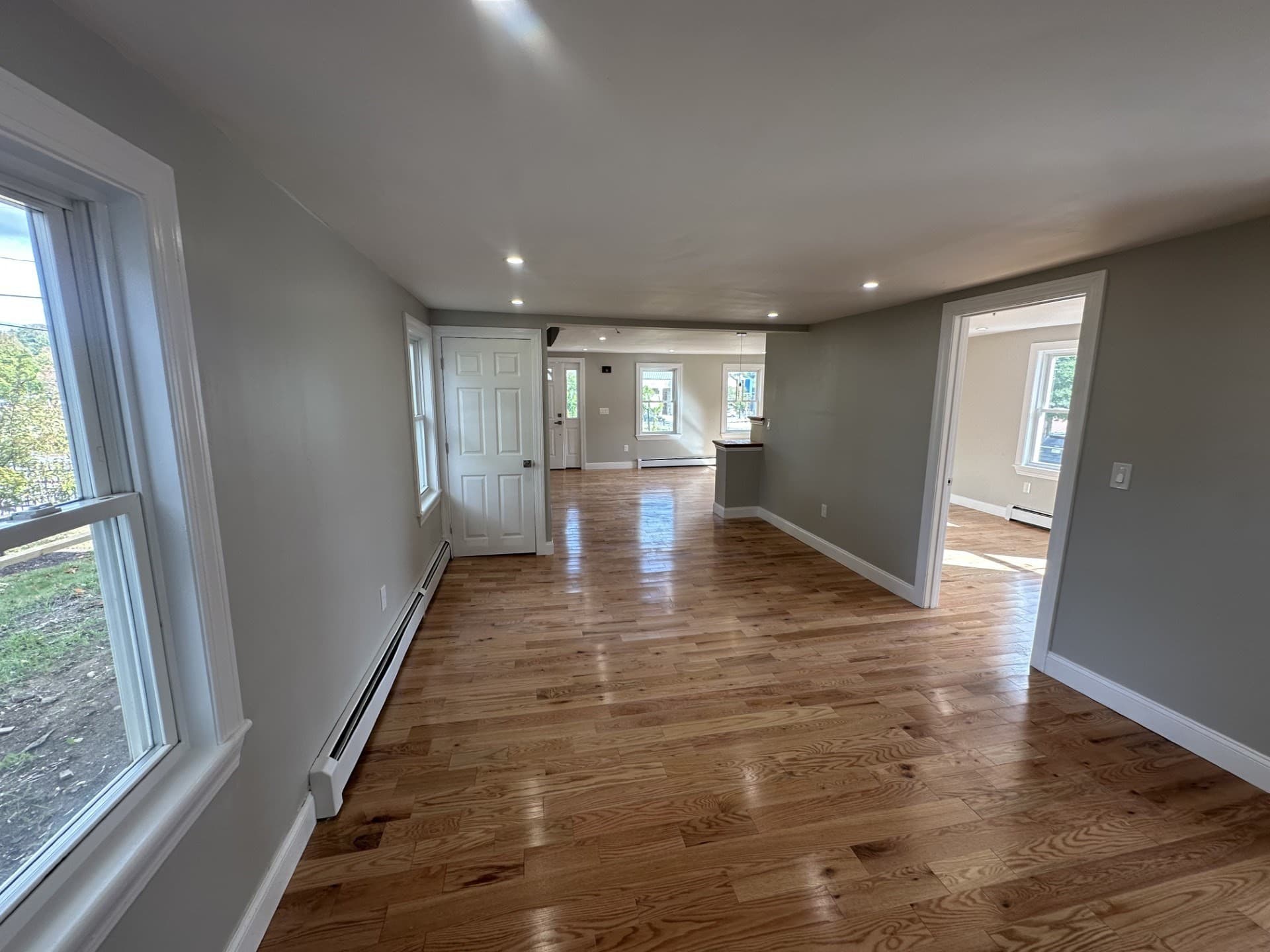 Single Family Residence at 40 Snow St, Fitchburg MA 01420, Fitchburg, photo 6 of 22