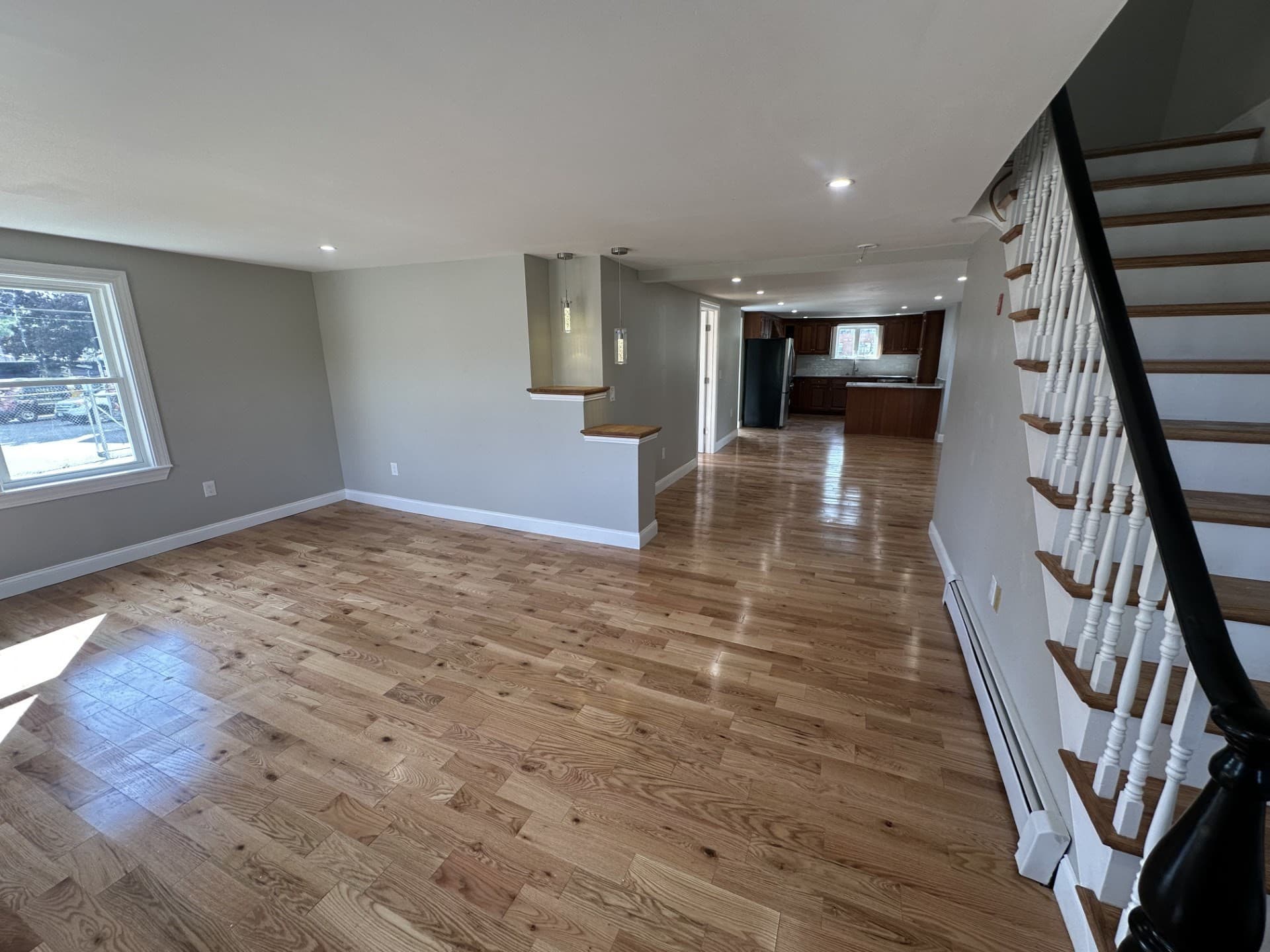 Single Family Residence at 40 Snow St, Fitchburg MA 01420, Fitchburg, photo 4 of 22