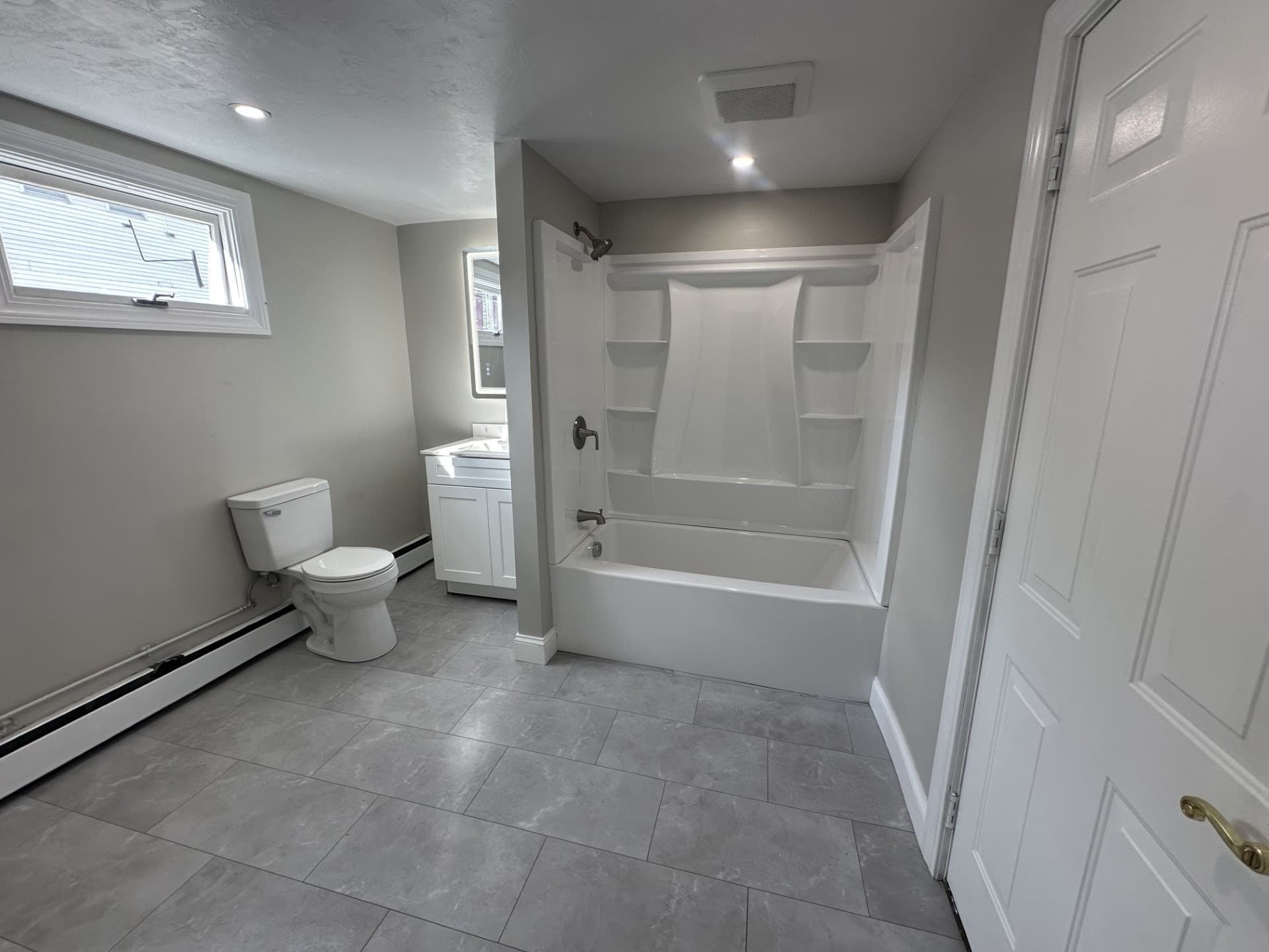 Single Family Residence at 40 Snow St, Fitchburg MA 01420, Fitchburg, photo 8 of 22