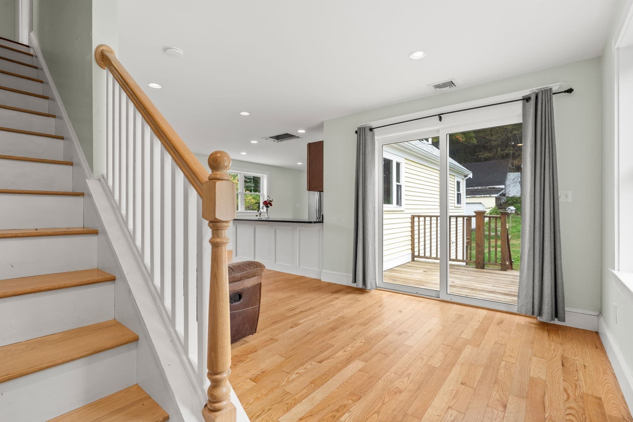2 Family - 2 Units Up/Down at 82 Congress Street, Amesbury MA 01913, photo 24 of 39