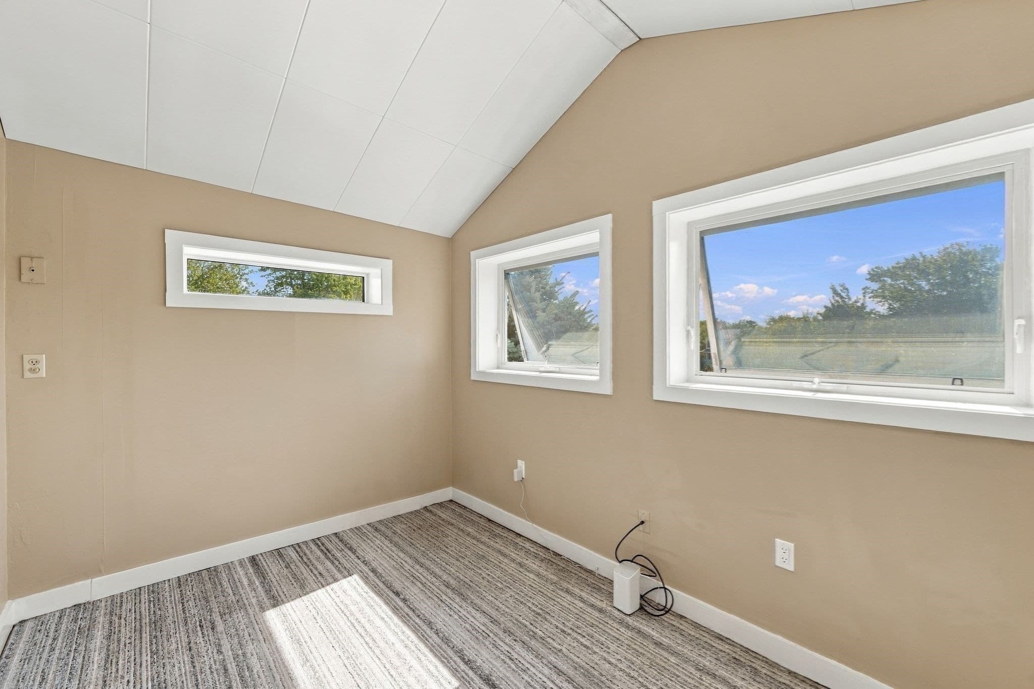 Single Family Residence at 13 High Popples Rd, Gloucester MA 01930, Gloucester, photo 22 of 31