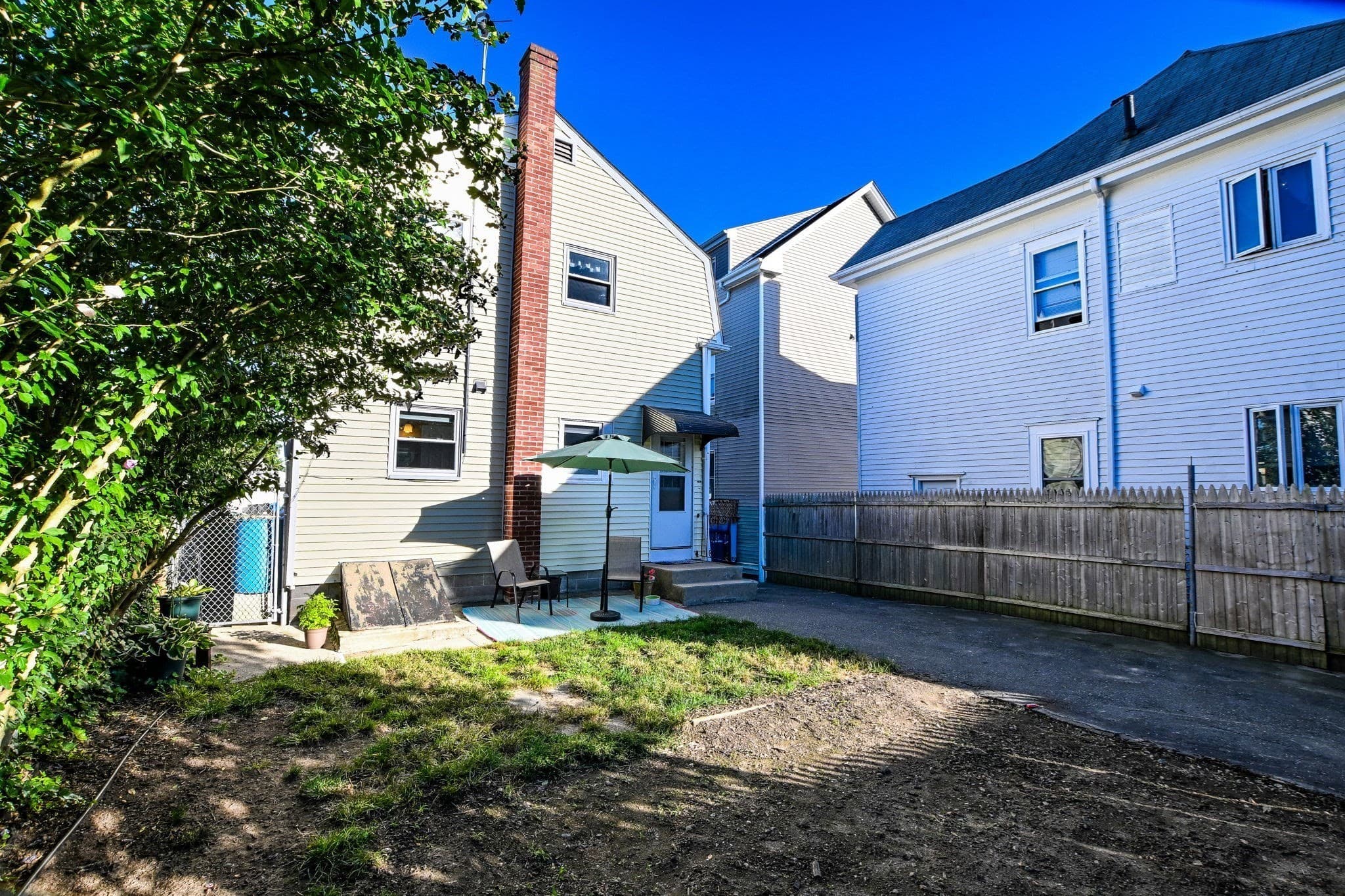 2 Family - 2 Units Up/Down at 125 Field St, New Bedford MA 02740, New Bedford, photo 22 of 26