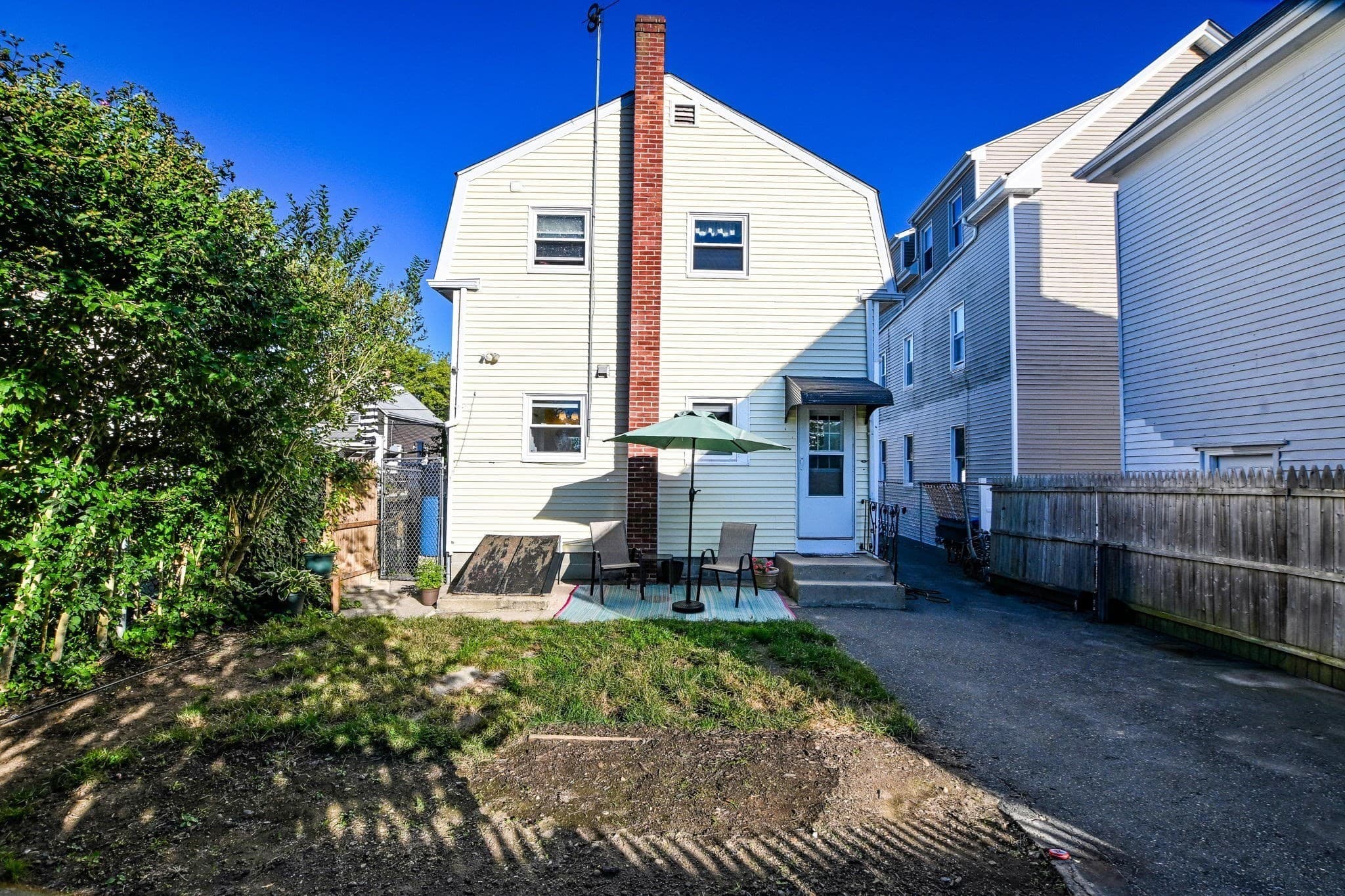 2 Family - 2 Units Up/Down at 125 Field St, New Bedford MA 02740, New Bedford, photo 20 of 26