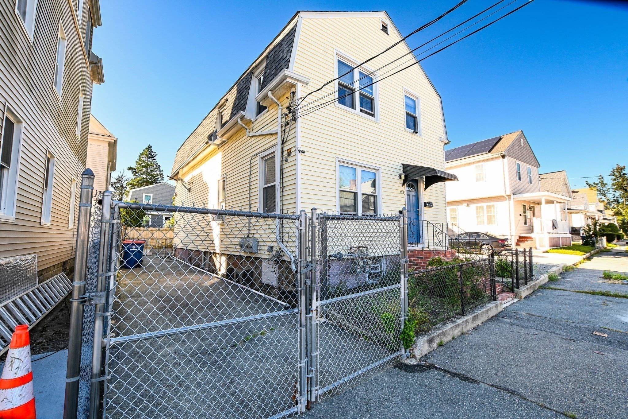 2 Family - 2 Units Up/Down at 125 Field St, New Bedford MA 02740, New Bedford, photo 18 of 26