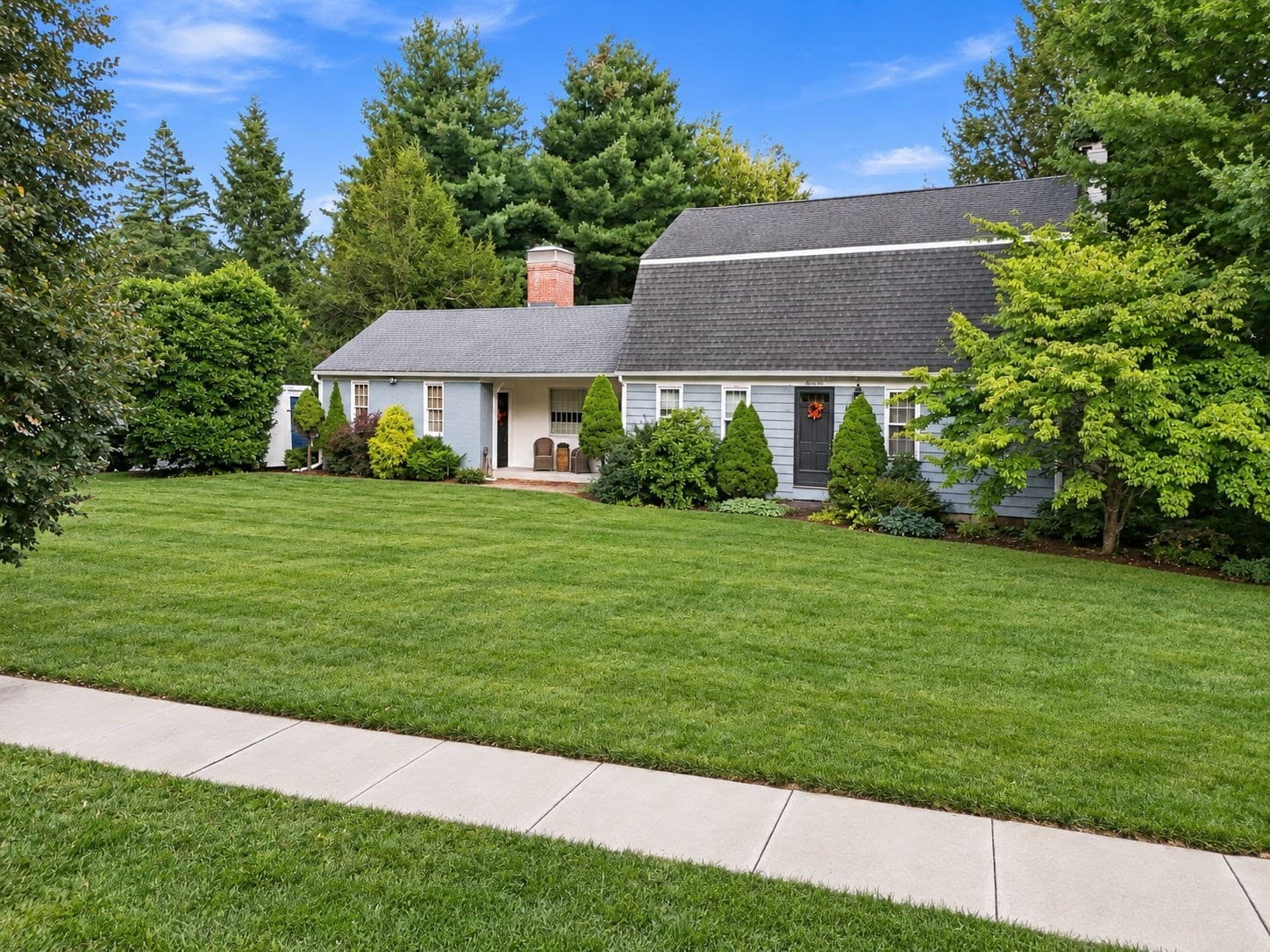81 Coventry Ln, Longmeadow MA 01106