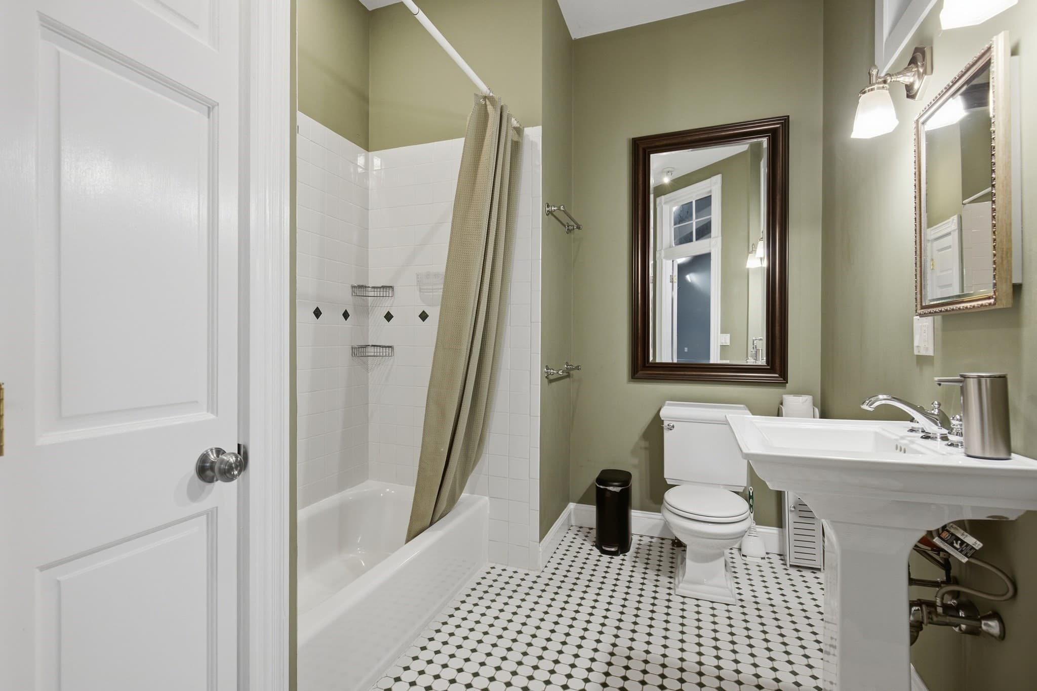 Condominium at 62 Estes Street # 2, Lynn MA 01902, Lynn, photo 11 of 36