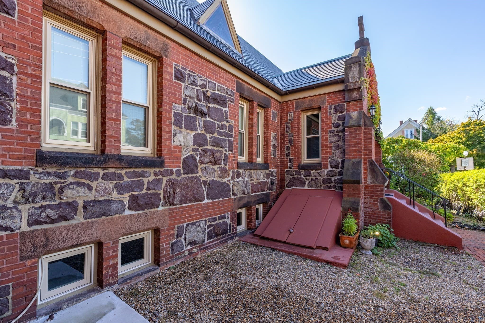 Condominium at 62 Estes Street # 2, Lynn MA 01902, Lynn, photo 4 of 36