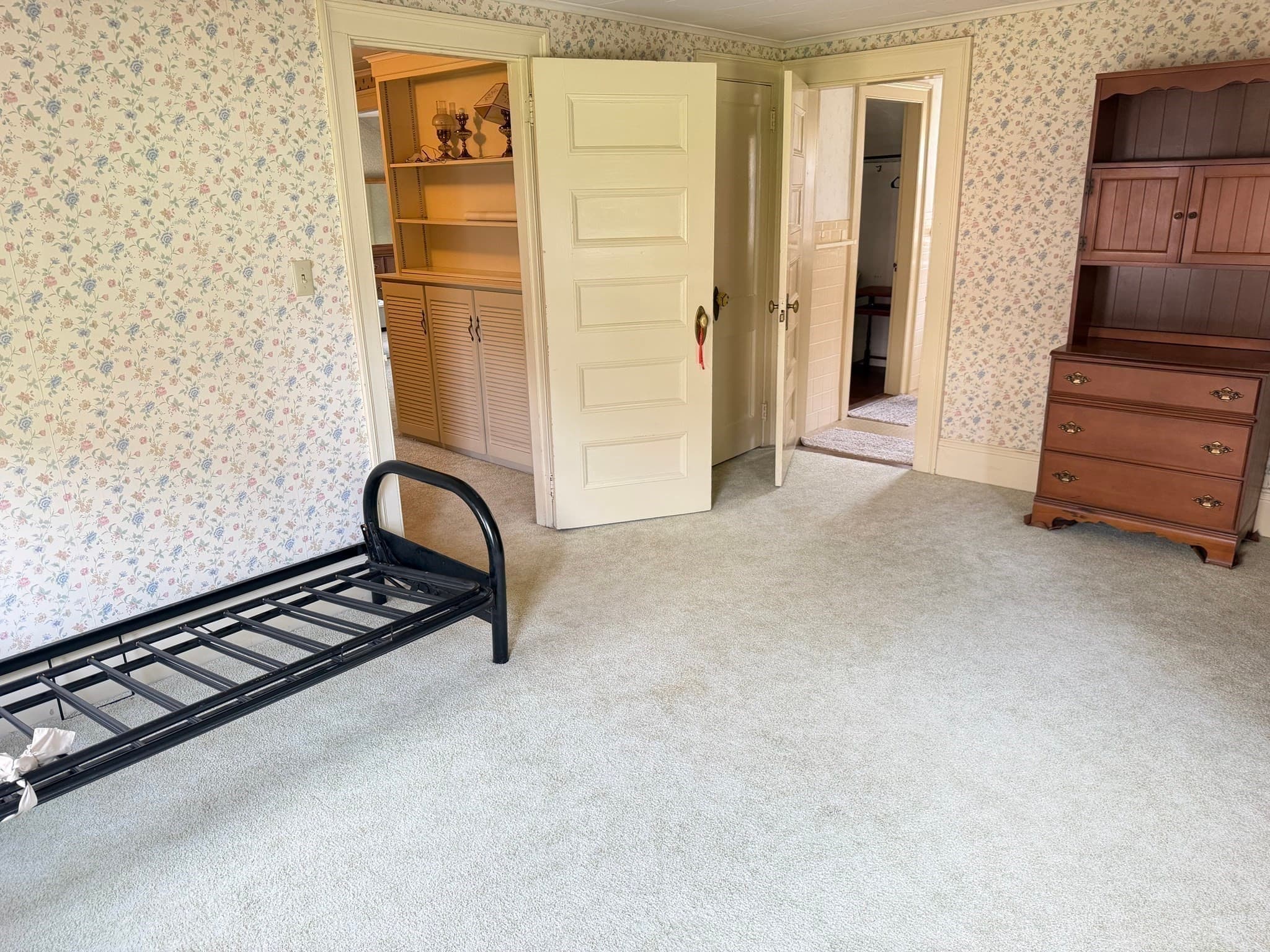 Single Family Residence at 126 Main St, South Hadley MA 01075, South Hadley, photo 26 of 40