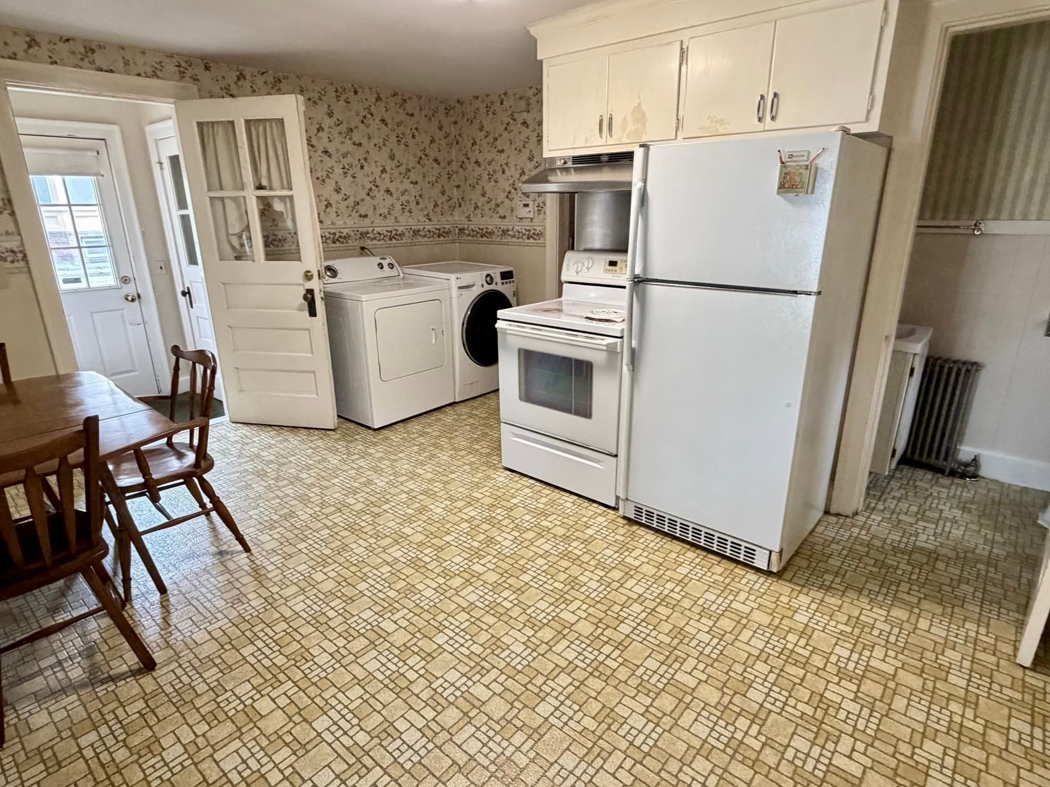Single Family Residence at 126 Main St, South Hadley MA 01075, South Hadley, photo 18 of 40