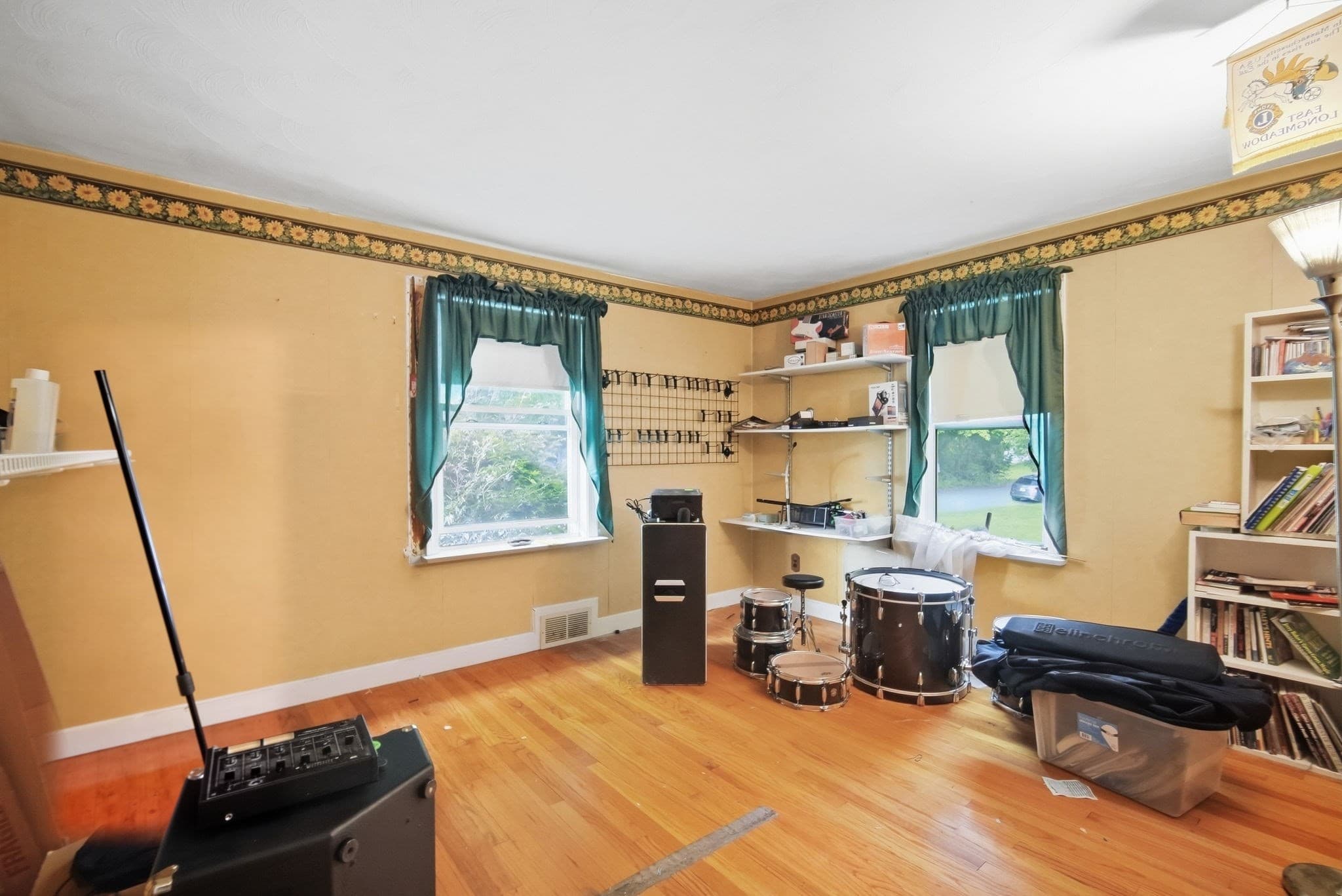 Single Family Residence at 31 Brook St, East Longmeadow MA 01028, East Longmeadow, photo 14 of 41