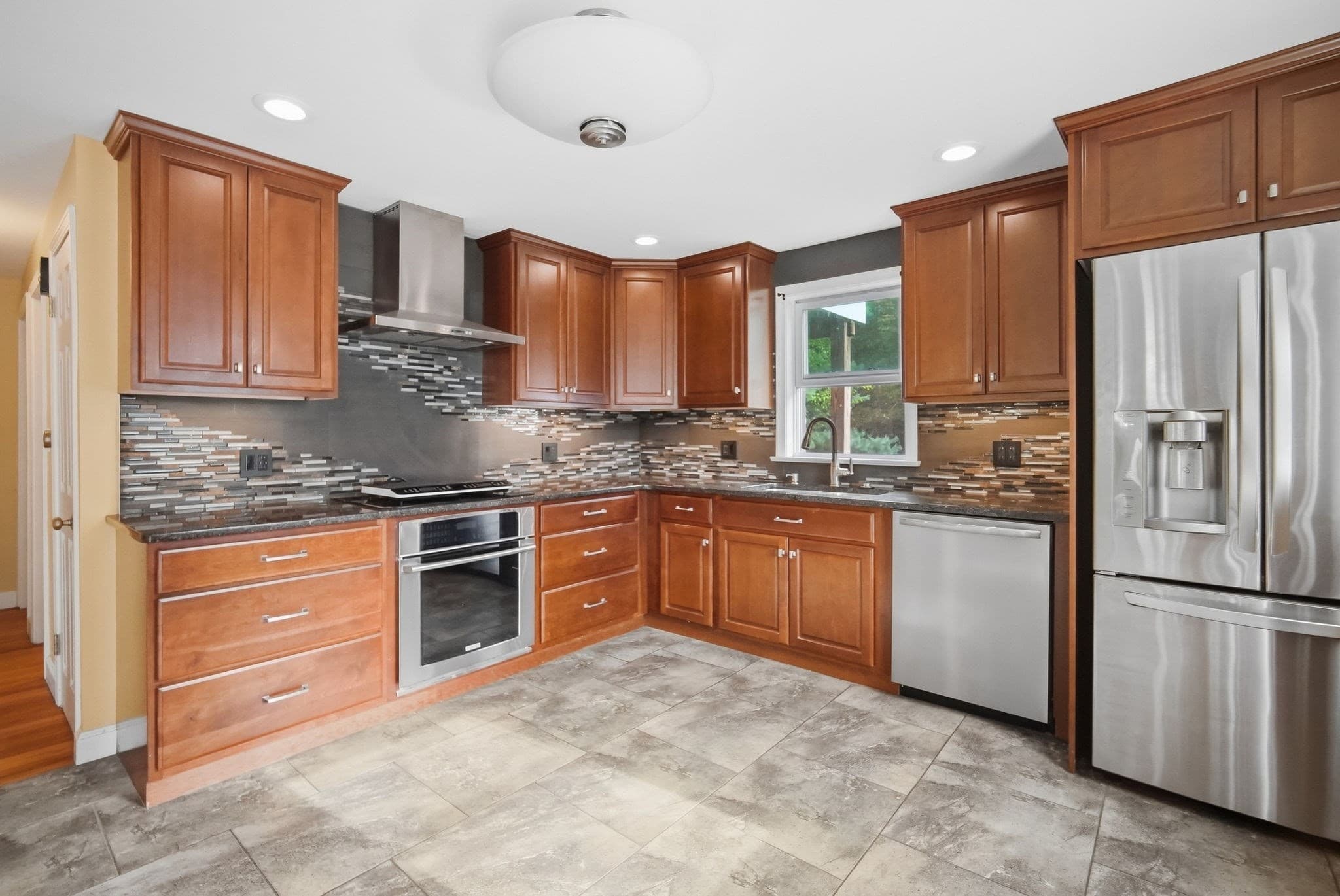 Single Family Residence at 31 Brook St, East Longmeadow MA 01028, East Longmeadow, photo 19 of 41