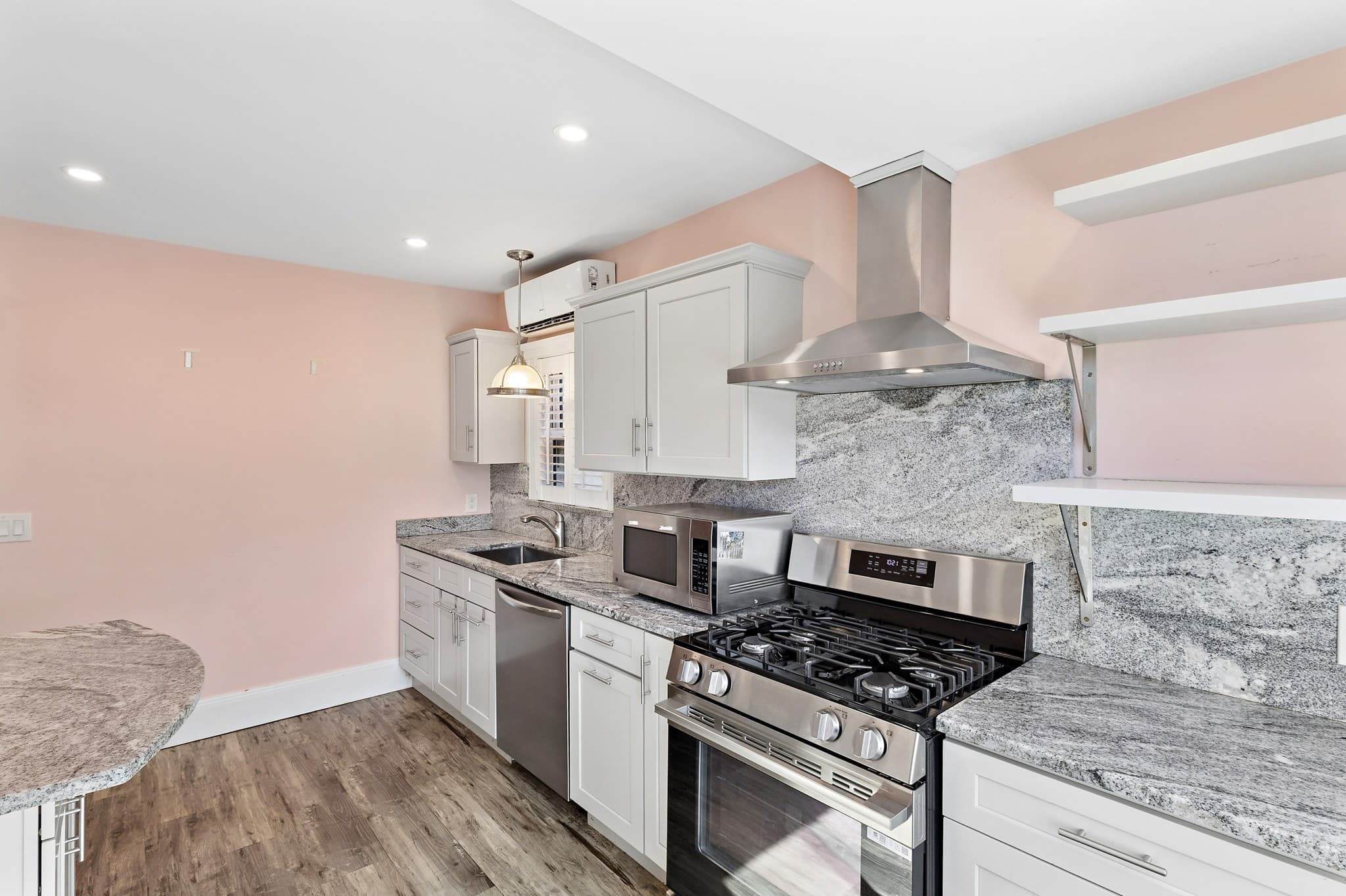Single Family Residence at 39 Southbourne Rd, Boston MA 02130, Boston, photo 8 of 27