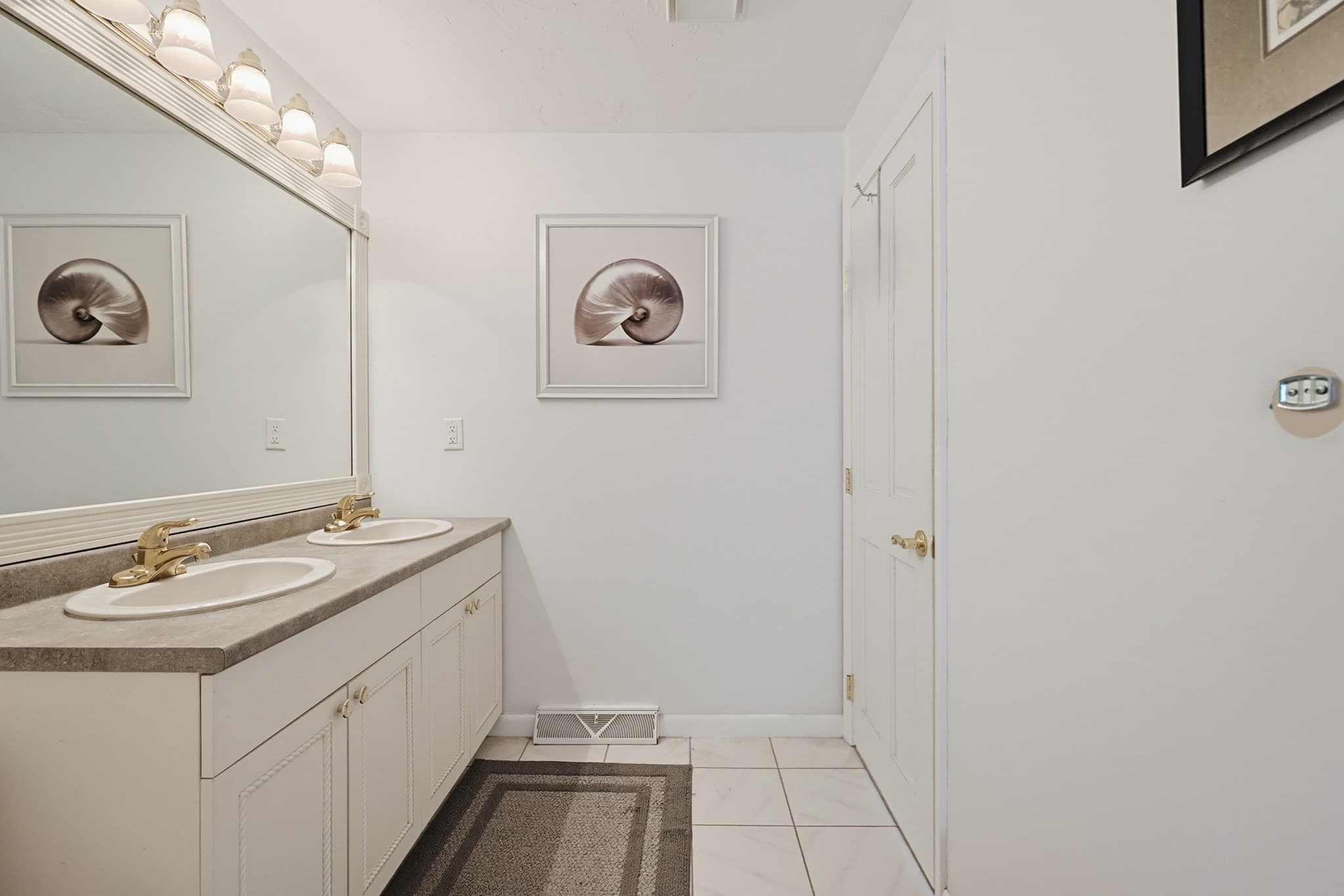 Condominium at 35 Pilgrim Village Rd # 602, Taunton MA 02780, Taunton, photo 23 of 42