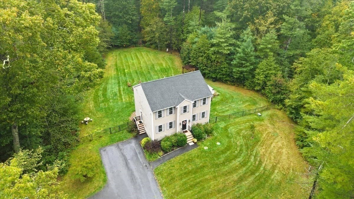 Single Family Residence at 283 Miller St, Middleboro MA 02346, Middleboro, photo 35 of 40