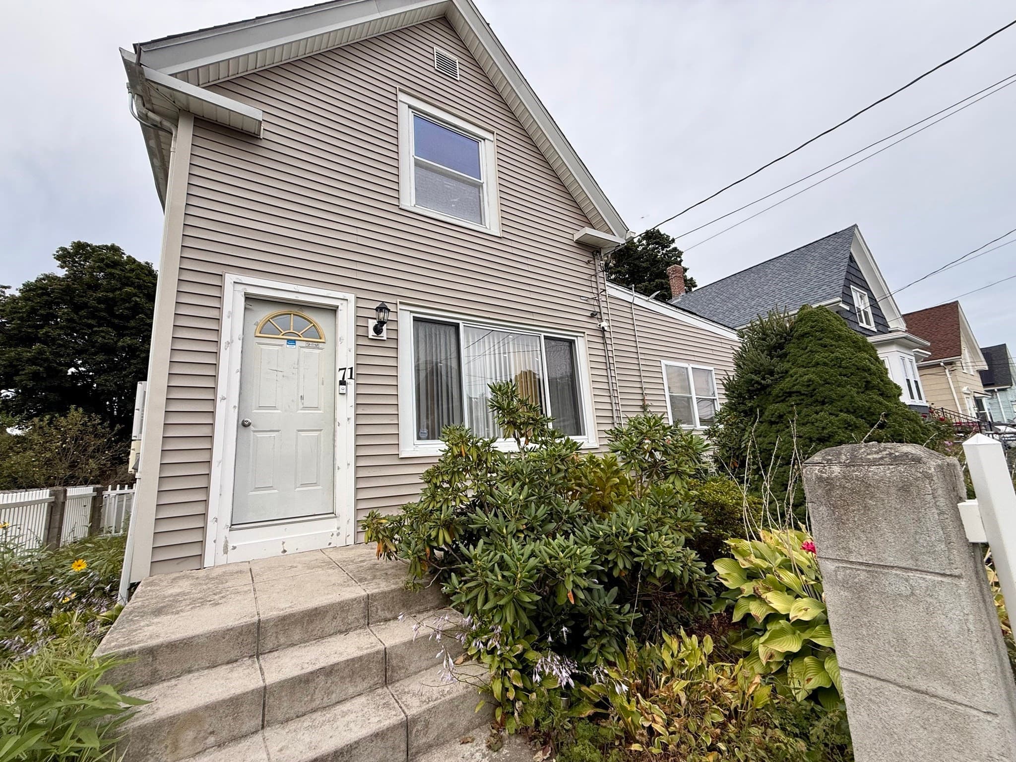 Single Family Residence at 71 Myrtle St, Brockton MA 02301, Brockton, photo 2 of 22