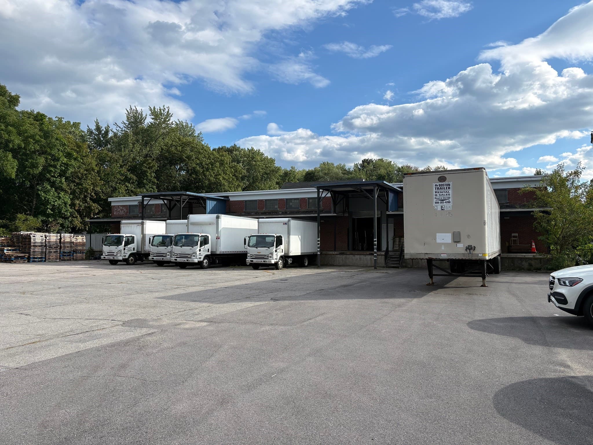 52 School St, Walpole MA 02081