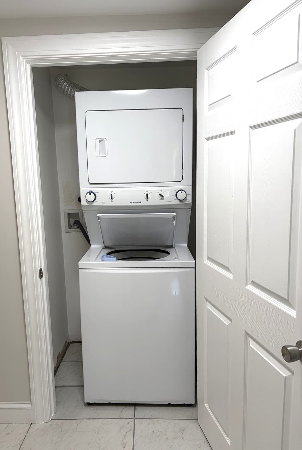 Attached (Townhouse/Rowhouse/Duplex) at 52 Montvale Ave # A, Woburn MA 01801, photo 9 of 10