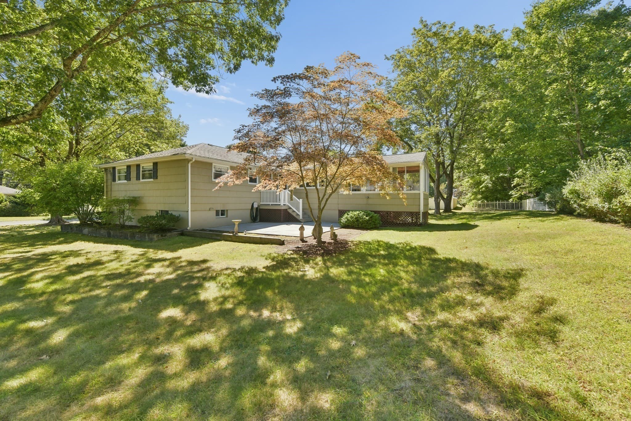 Single Family Residence at 7 Janice Cir, Framingham MA 01701, Framingham, photo 6 of 42