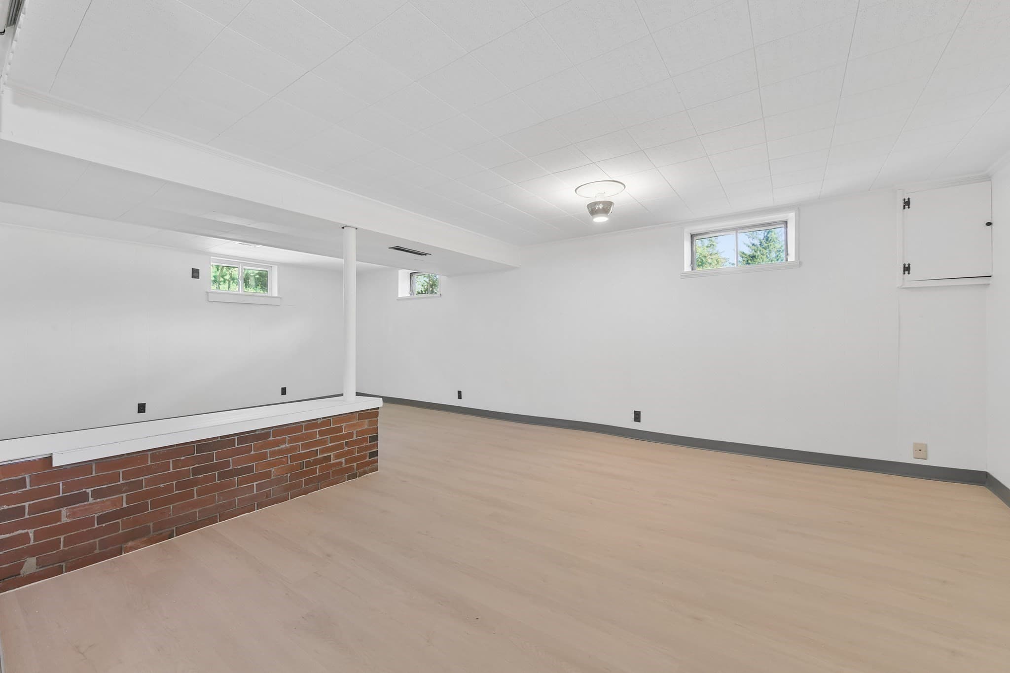 Single Family Residence at 7 Janice Cir, Framingham MA 01701, Framingham, photo 30 of 42