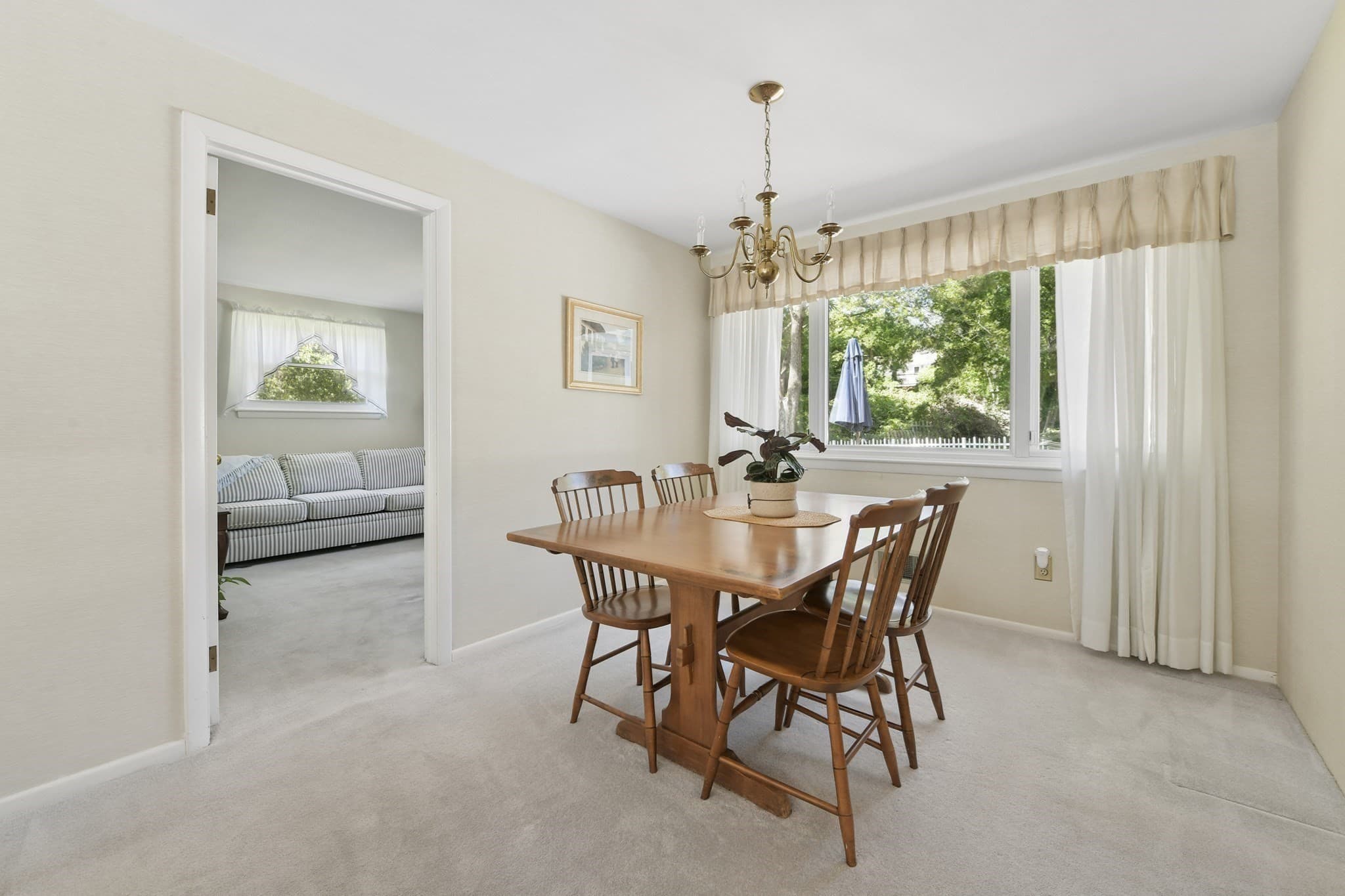 Single Family Residence at 7 Janice Cir, Framingham MA 01701, Framingham, photo 11 of 42