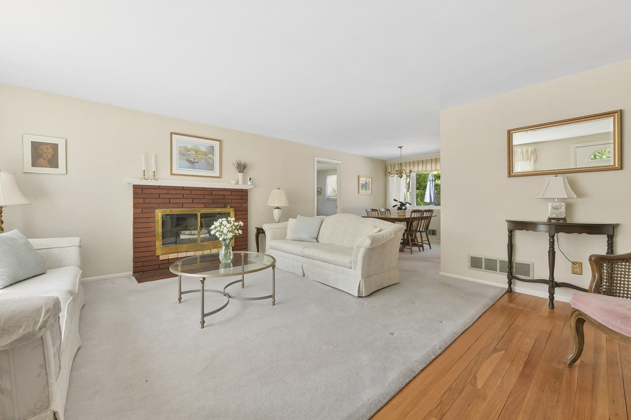 Single Family Residence at 7 Janice Cir, Framingham MA 01701, Framingham, photo 8 of 42