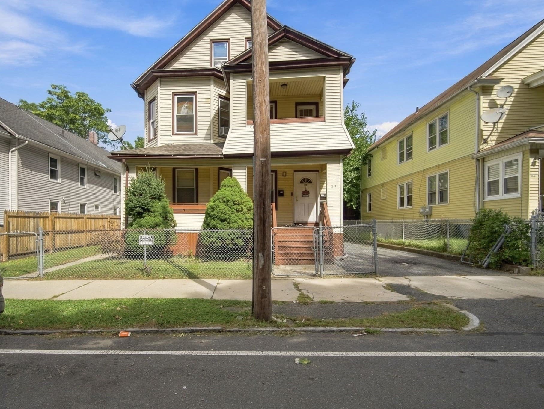 3 Family at 50 Orange St, Springfield MA 01108, Springfield, photo 3 of 22