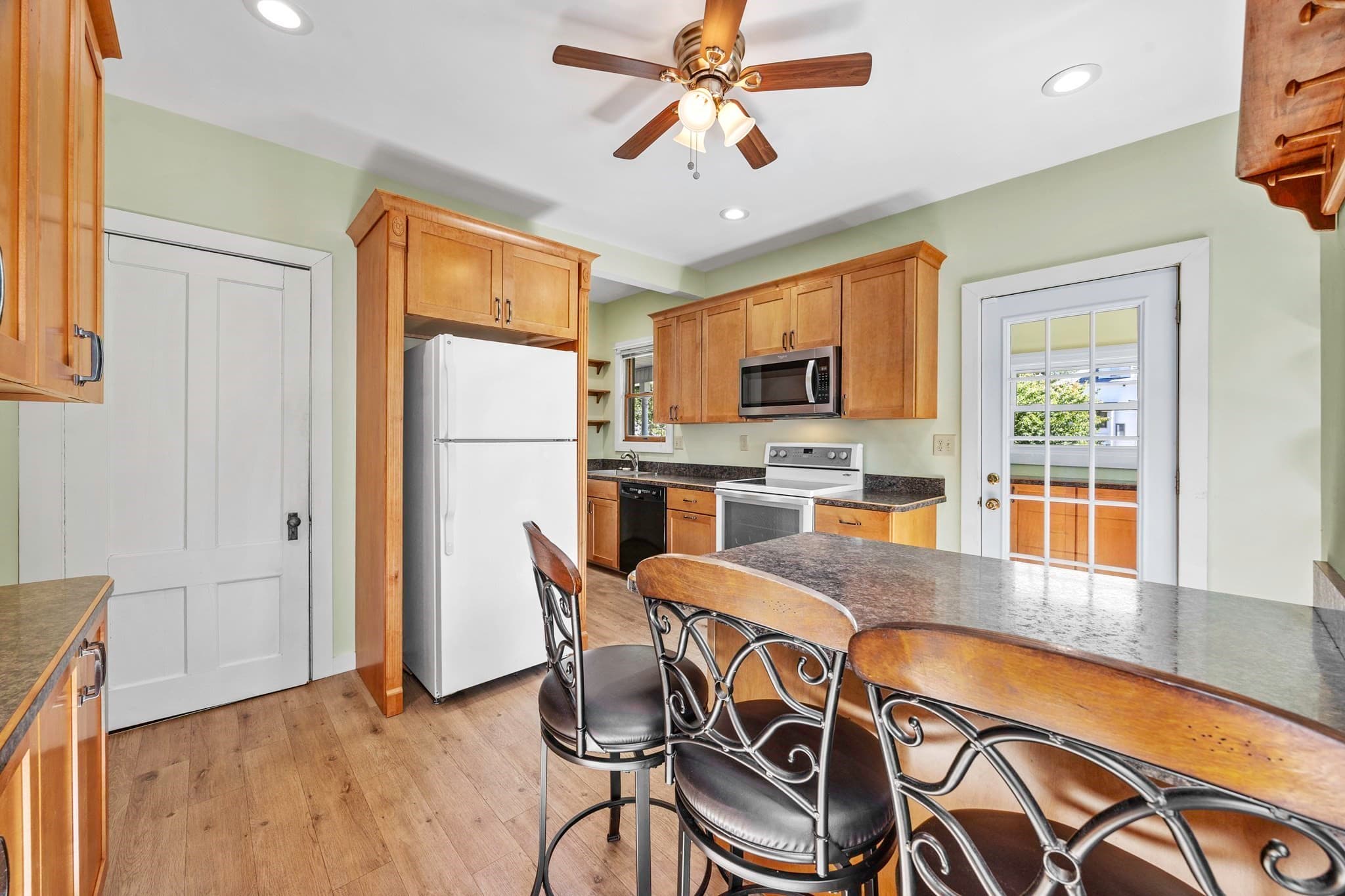 Single Family Residence at 66 Nonotuck St, Holyoke MA 01040, Holyoke, photo 25 of 40