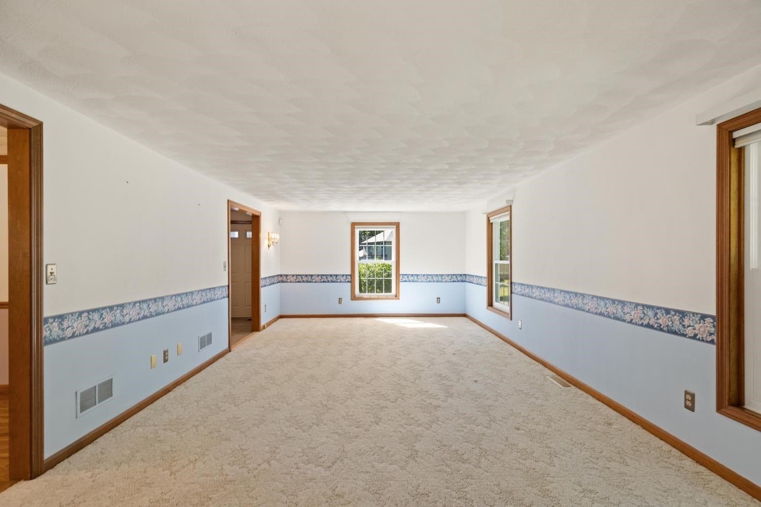 Single Family Residence at 3 Karen Way, Methuen MA 01844, Methuen, photo 14 of 37