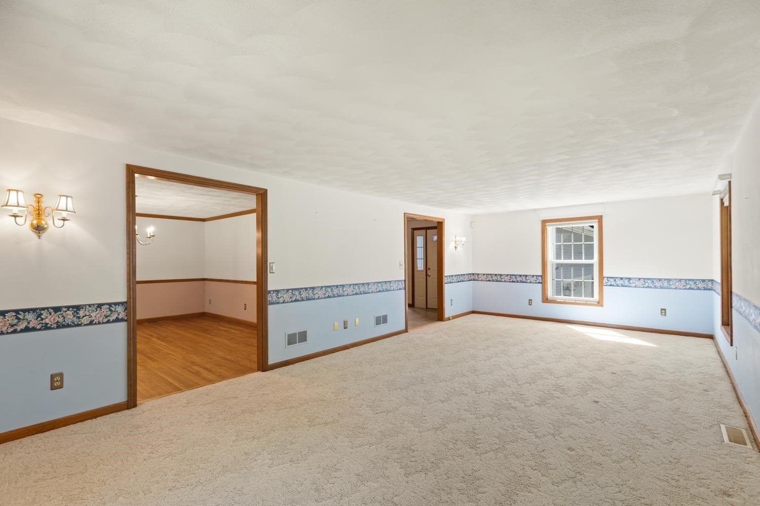 Single Family Residence at 3 Karen Way, Methuen MA 01844, Methuen, photo 15 of 37